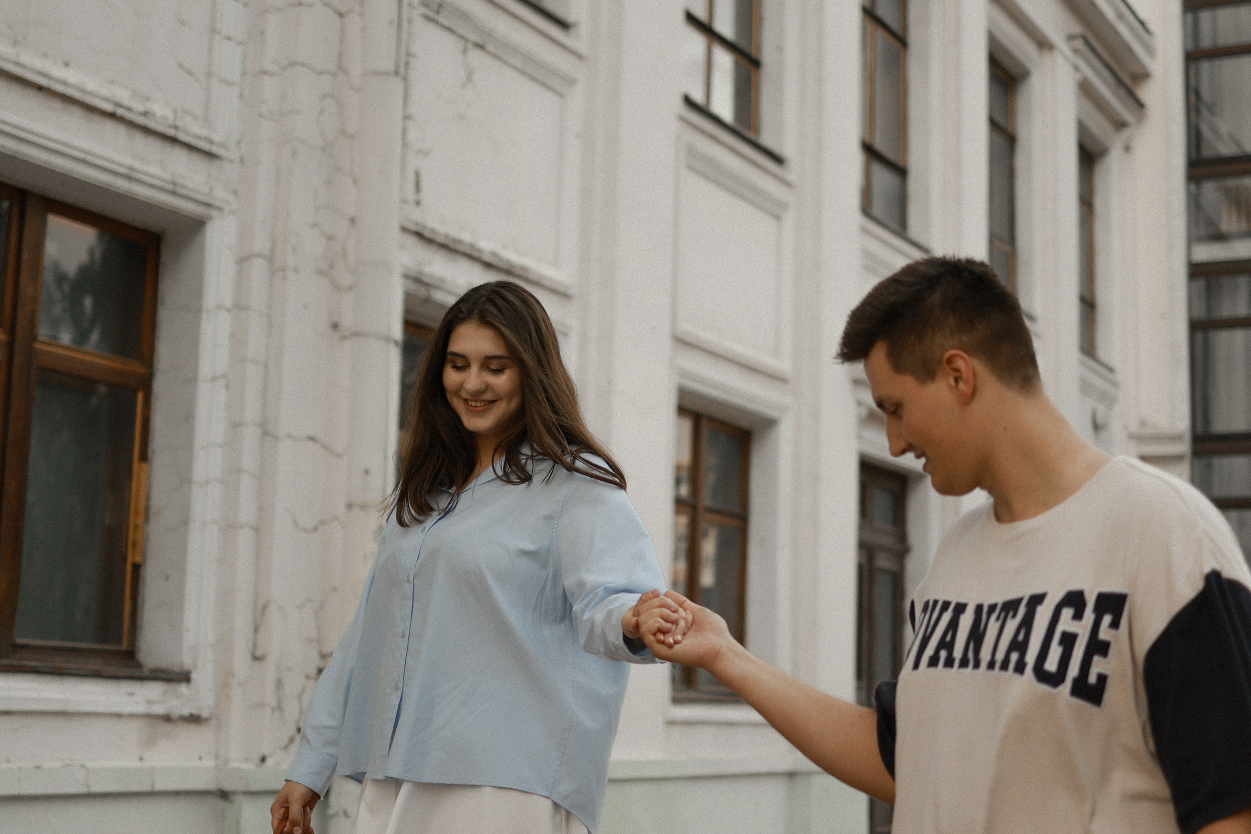 ЛЮБОВЬ НА УЛИЦАХ ДОНЕЦКА. Фотограф Донецк. Горловка. ДНР. Севастополь