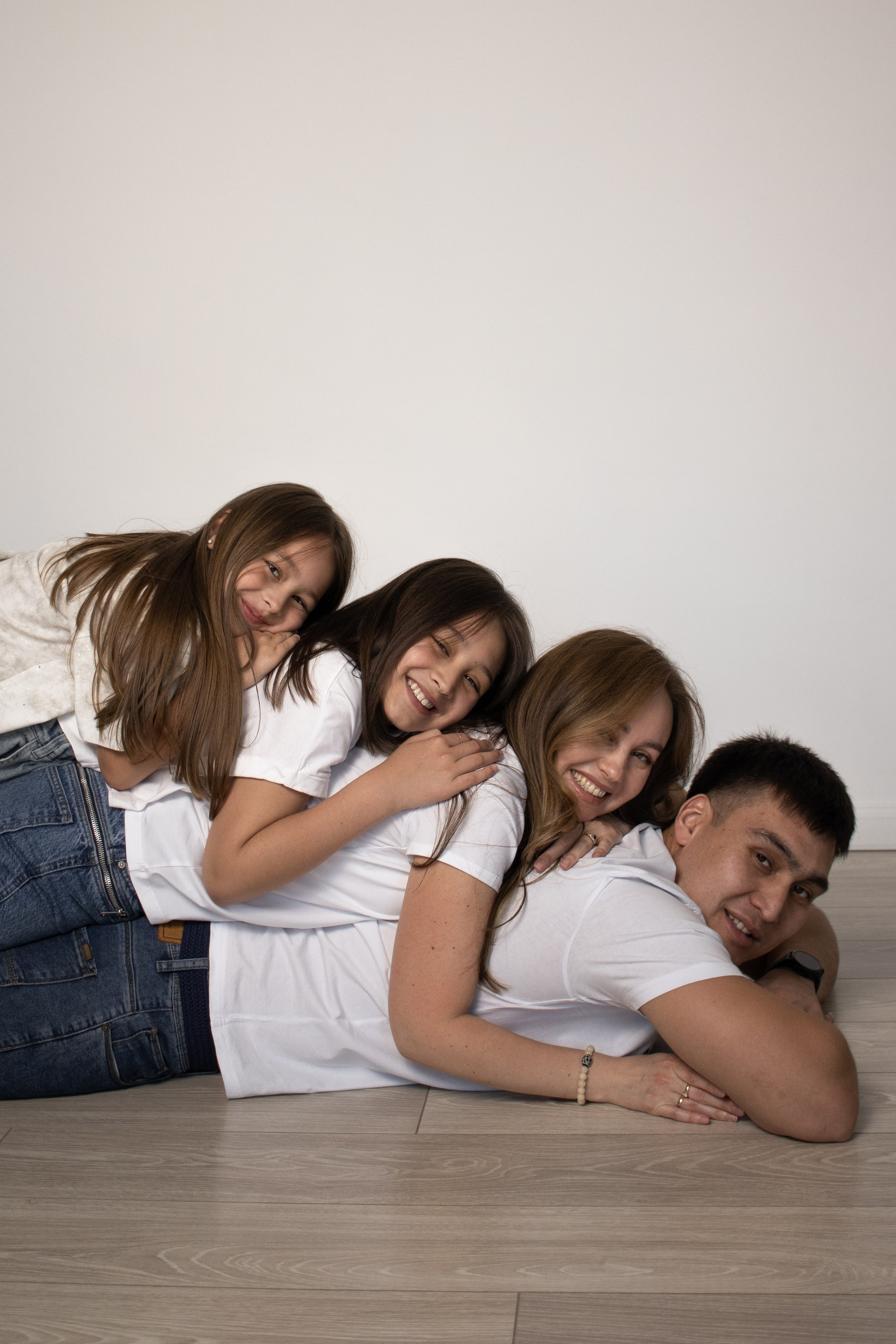 Студийная фотосессия. Фотограф в Астане, индивидуальная, семейная, домашняя фотосессия