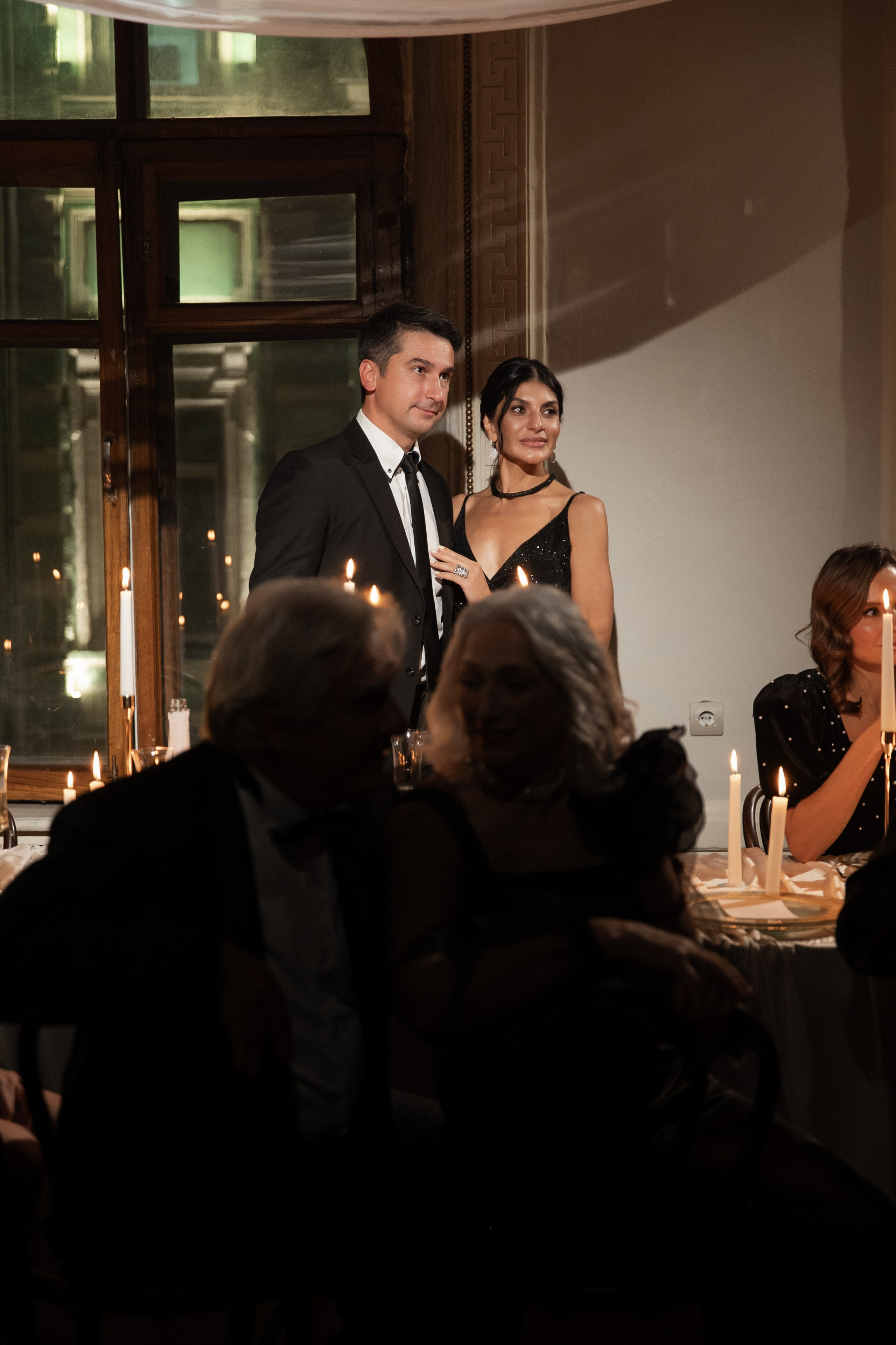 Камерный свадебный ужин при свечах в старинном особняке в фотостудии 21. Kult. Ярослава Ерина — свадебный фотограф в Москве