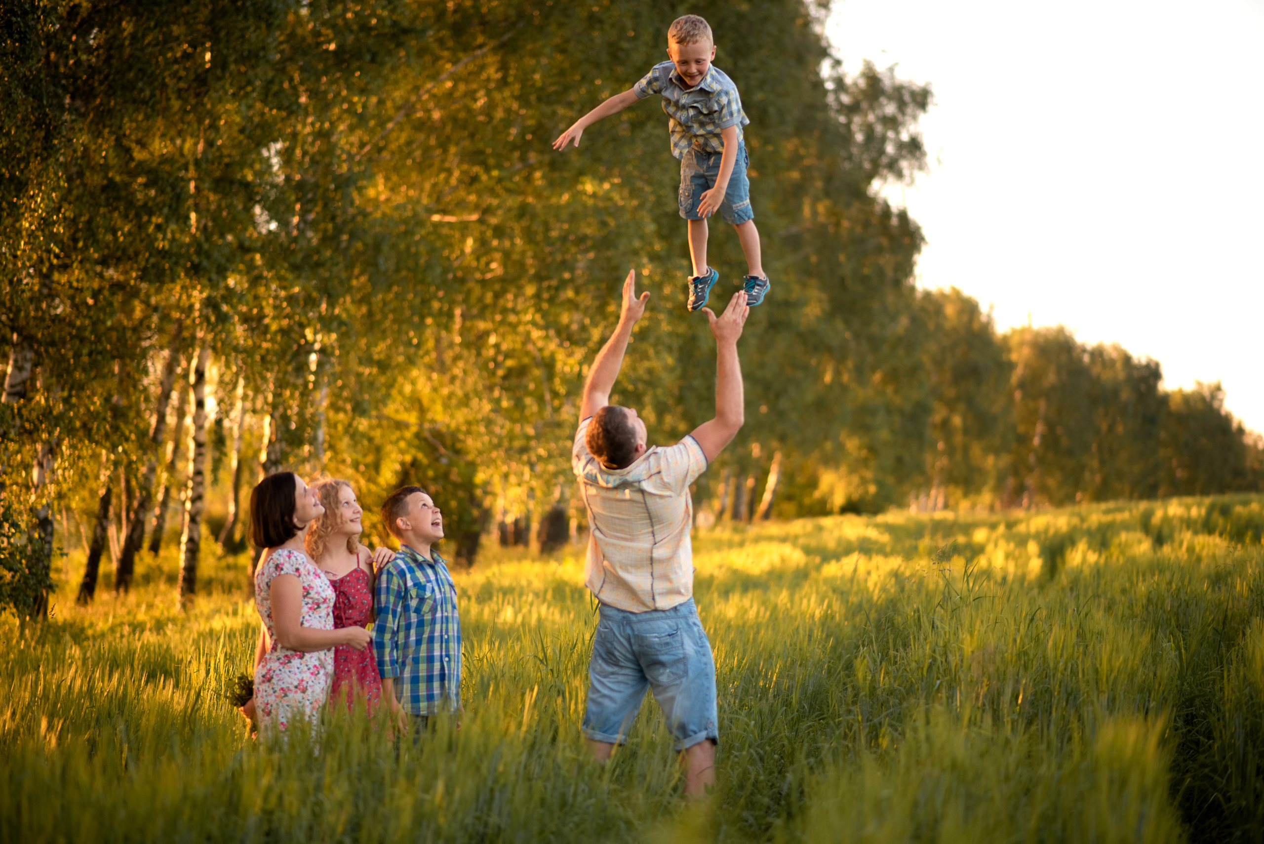 Летняя семейная фотосессия на природе. Семейный и детский фотограф в Туле Светлана Воронкова