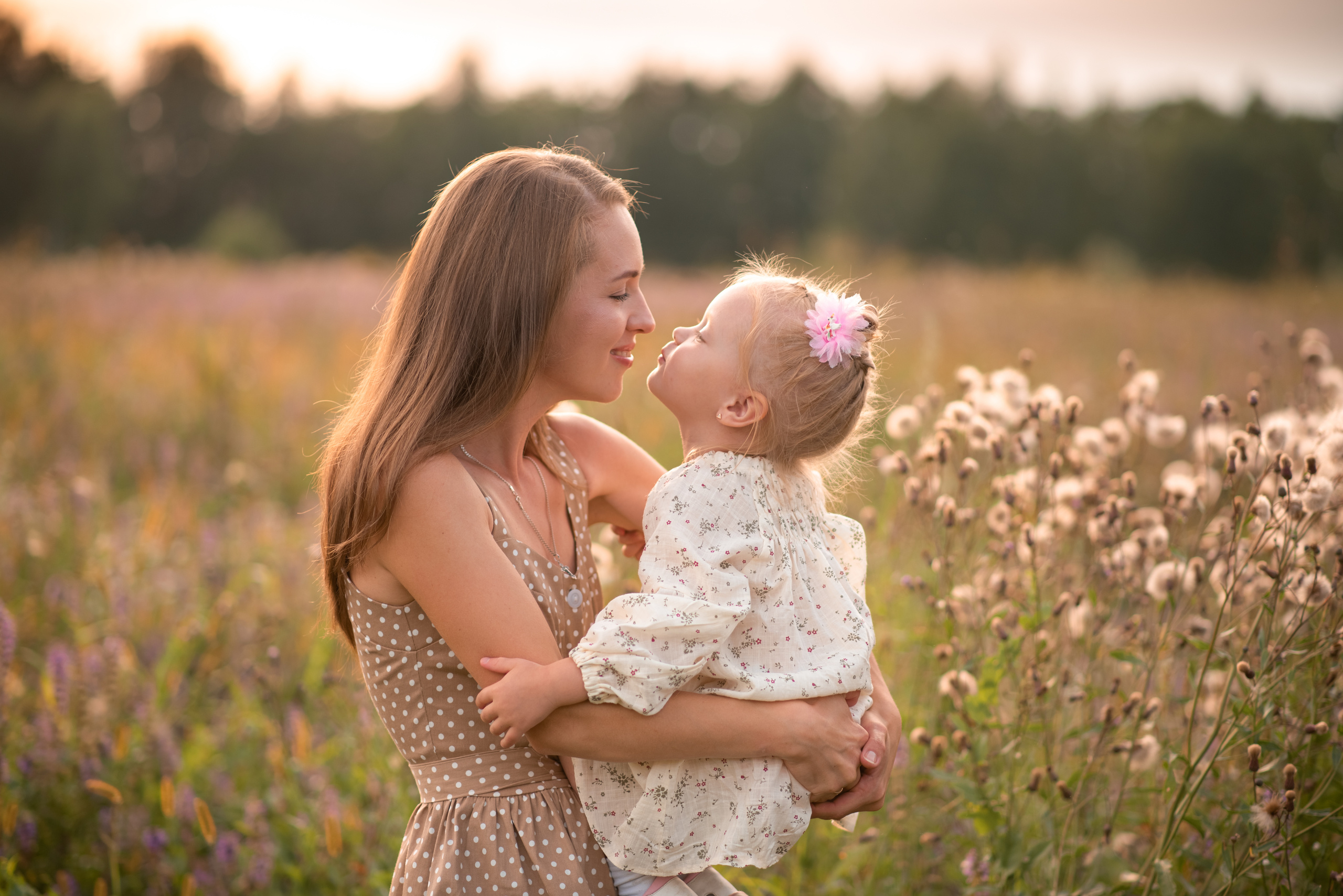 Семейная фотосессия в поле летом в Туле. Семейный и детский фотограф в Туле Светлана Воронкова