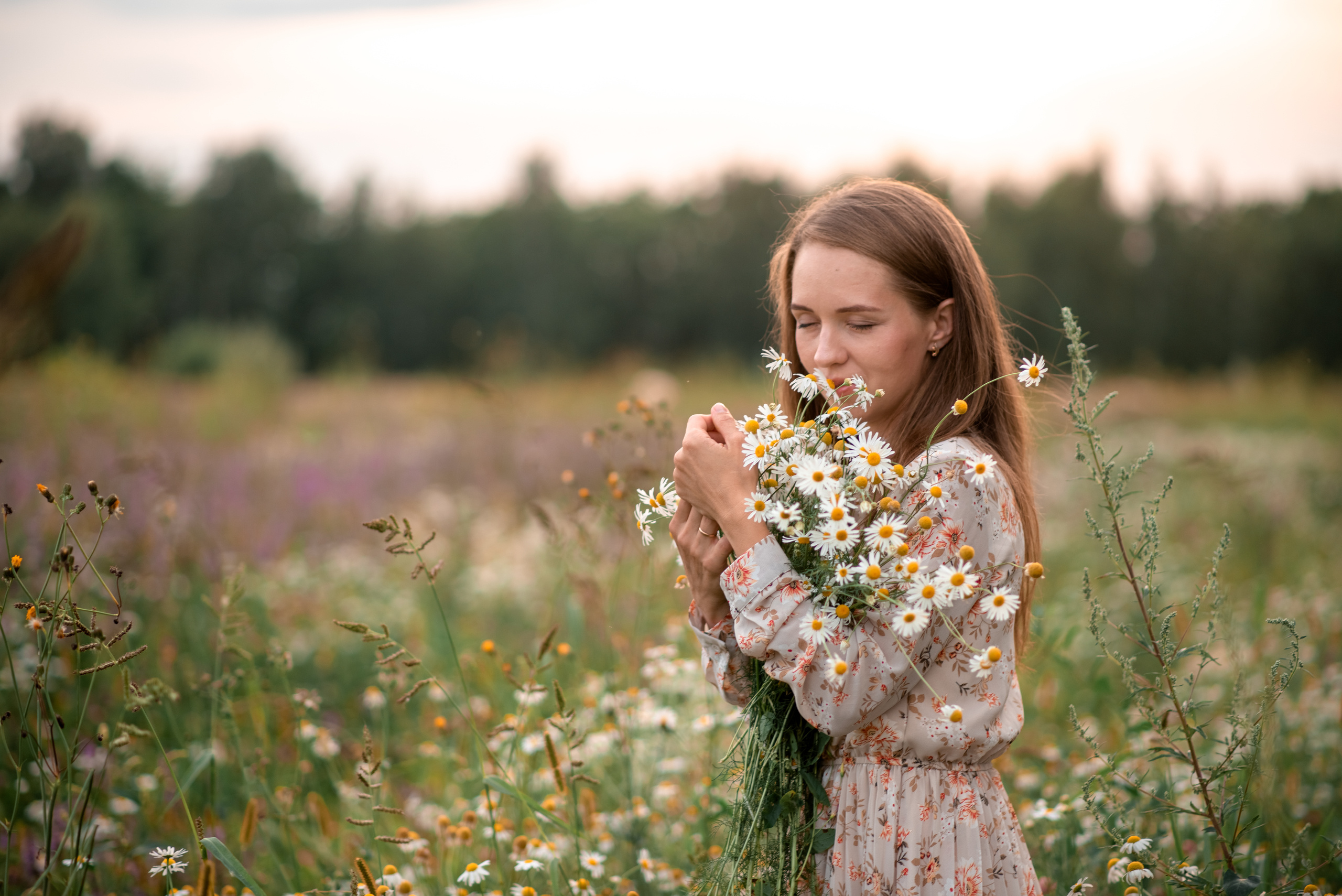 Семейная фотосессия в поле летом в Туле. Семейный и детский фотограф в Туле Светлана Воронкова