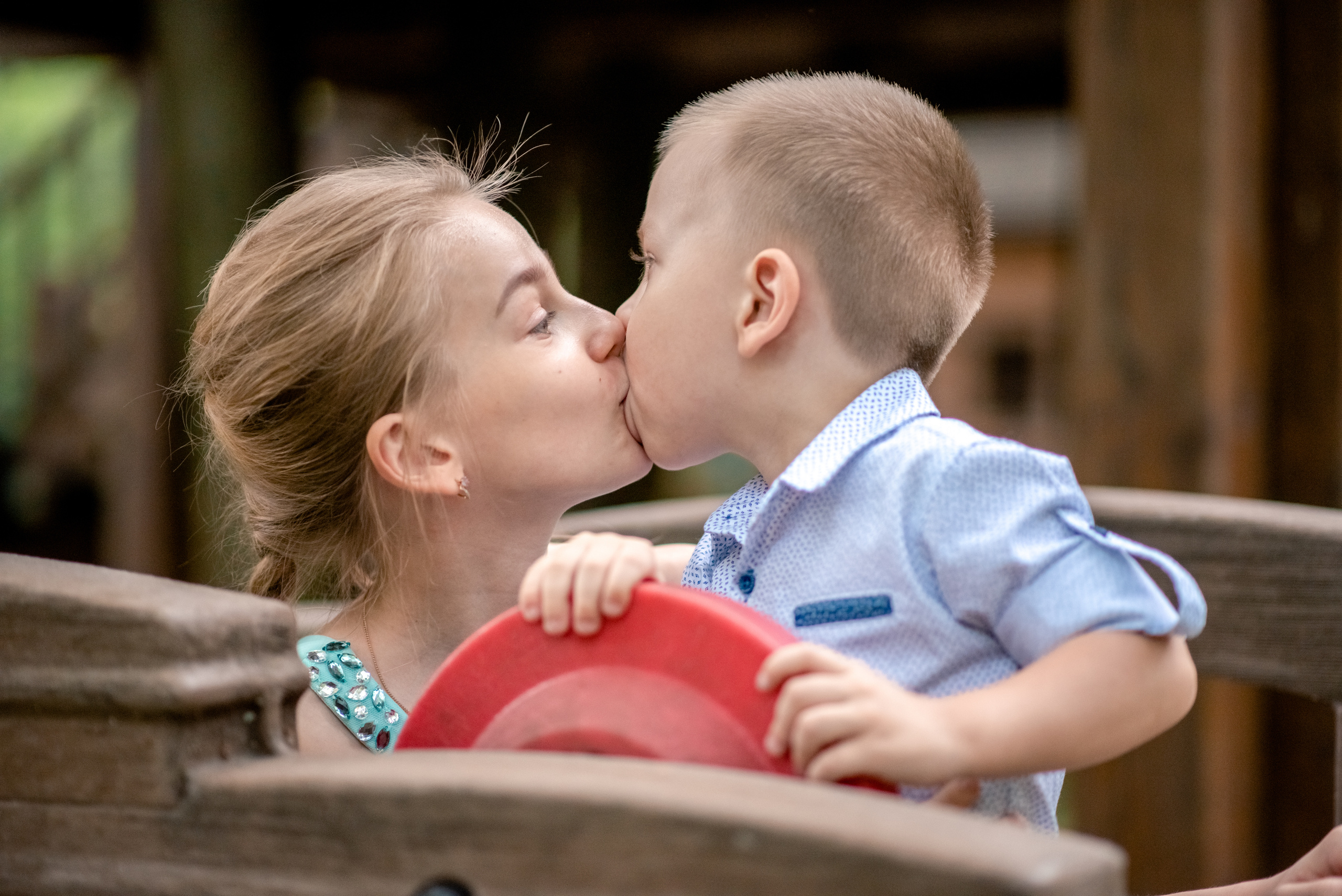 Семейная фотосессия в загородном ресторане Тулы. Семейный и детский фотограф в Туле Светлана Воронкова