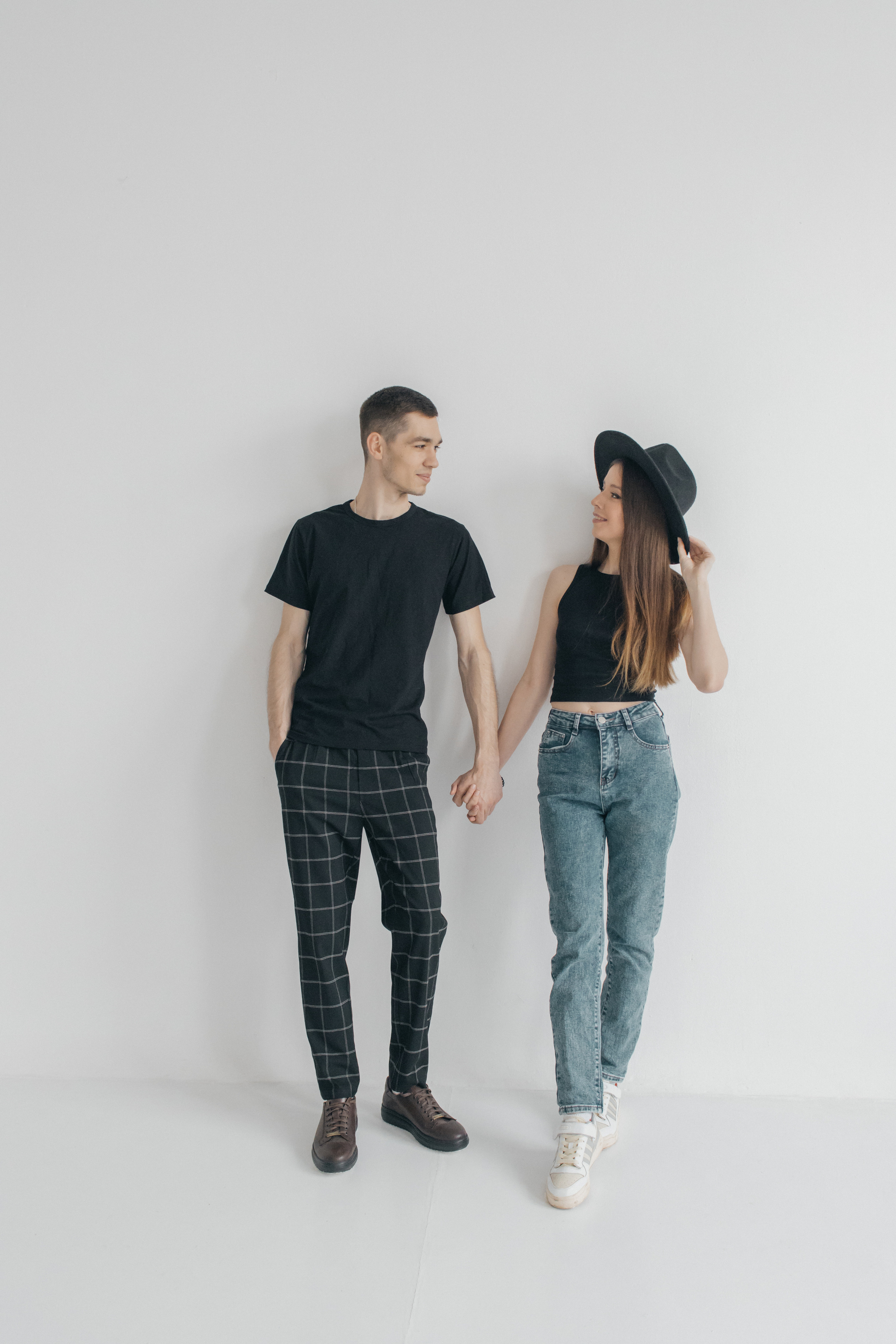 Роман и Анастасия. Главная