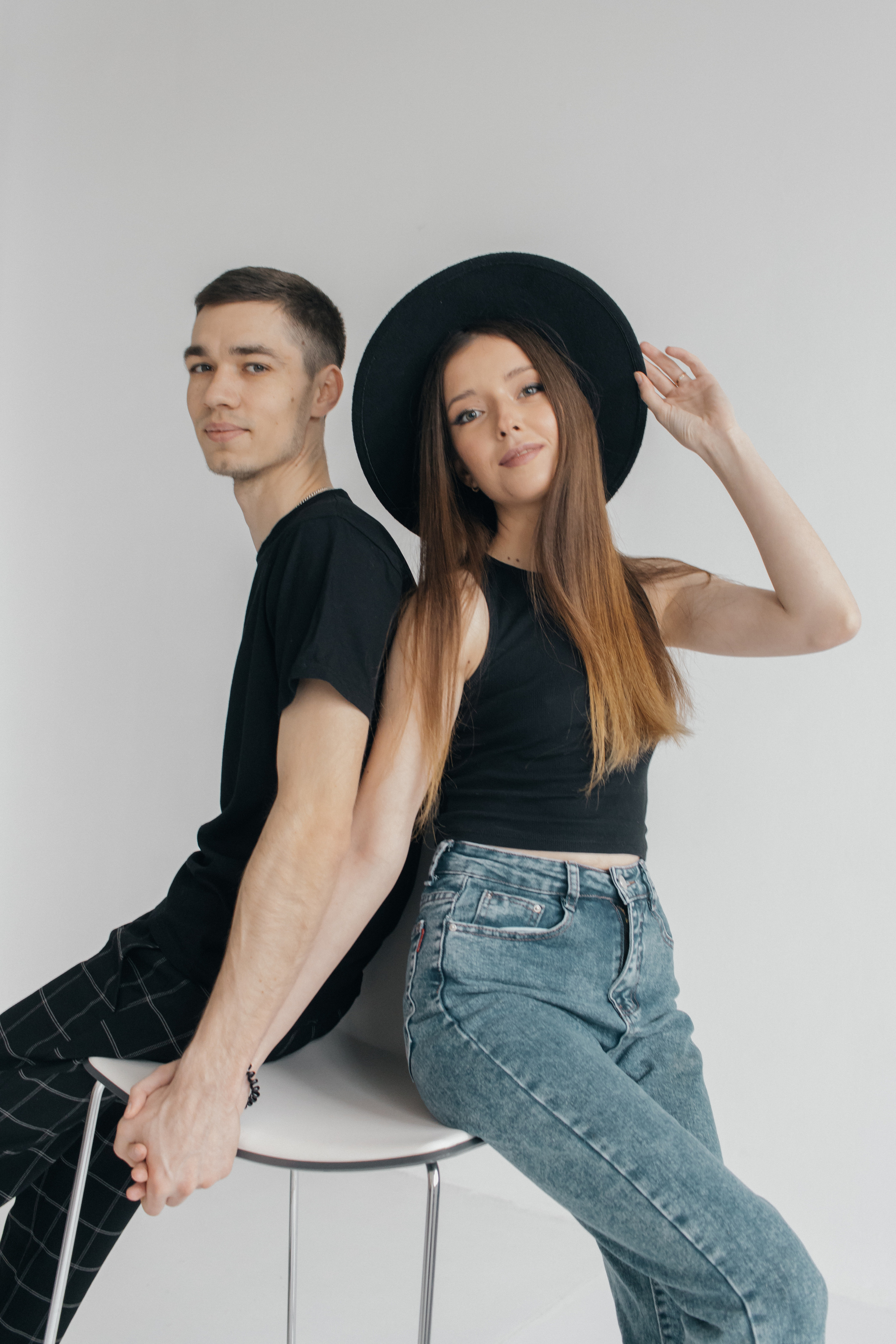 Роман и Анастасия. Главная