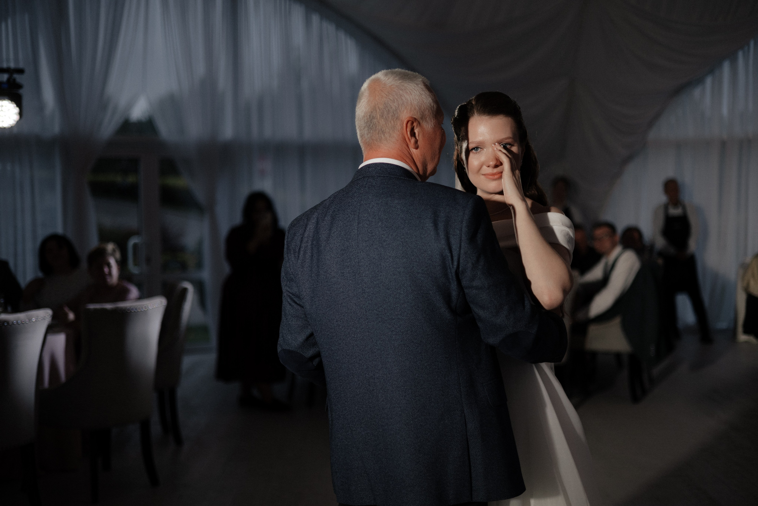 Аня и Саша. Свадьба в Юдино парк. Свадебный и портретный фотограф в Москве Анастасия Масюк