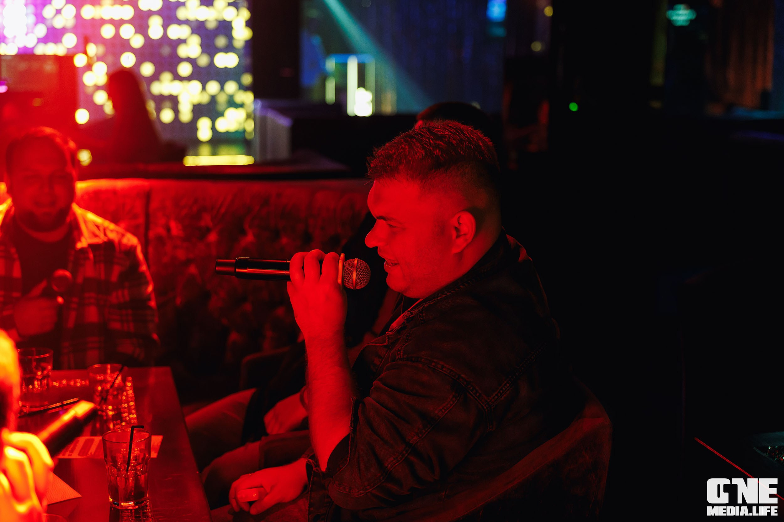 Фоторепортаж из караоке-клуба Эйфория. One Media Life: фоторепортажи, фотоотчеты с мероприятий и заведений