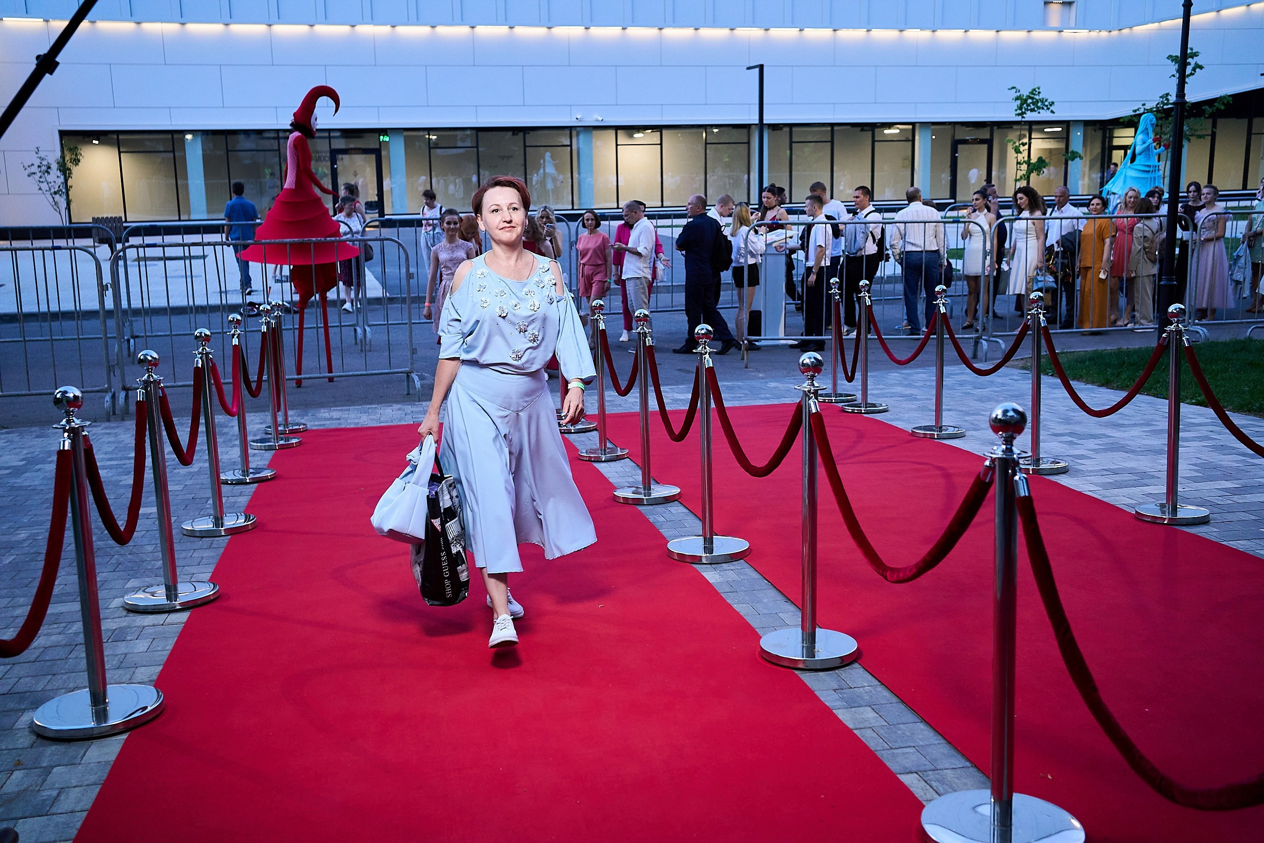 Выпускной 2024 концертный зал Академия ВТБ. Фотограф и Видеограф в Москве. Олег Корушев