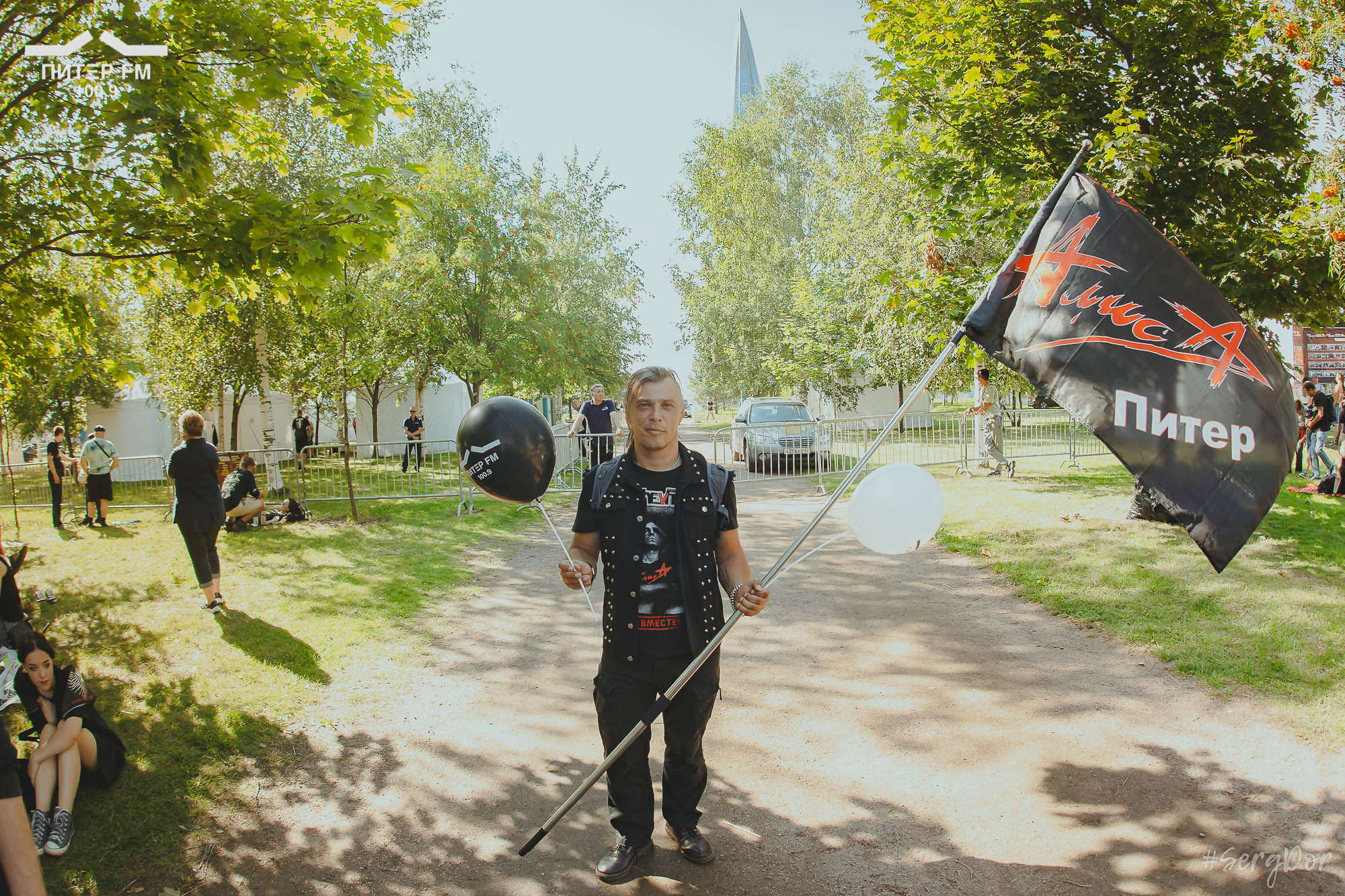 зрители, шарики, Окна открой, фестиваль, выступление, 05.08.2023, #SergDor, 5 августа 2023 года, SergDor, Питер ФМ