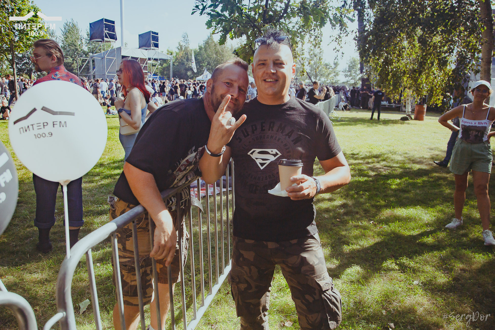 зрители, шарики, Окна открой, фестиваль, выступление, 05.08.2023, #SergDor, 5 августа 2023 года, SergDor, Питер ФМ