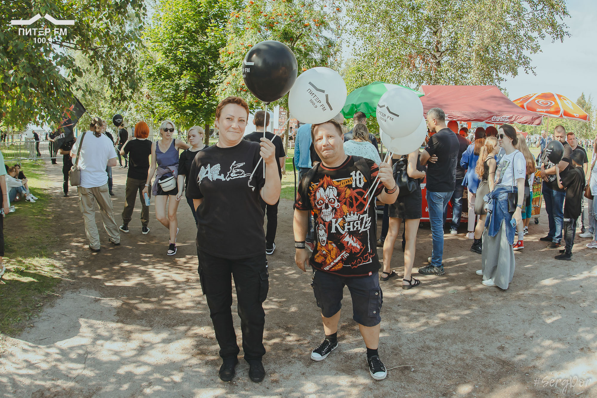 зрители, шарики, Окна открой, фестиваль, выступление, 05.08.2023, #SergDor, 5 августа 2023 года, SergDor, Питер ФМ