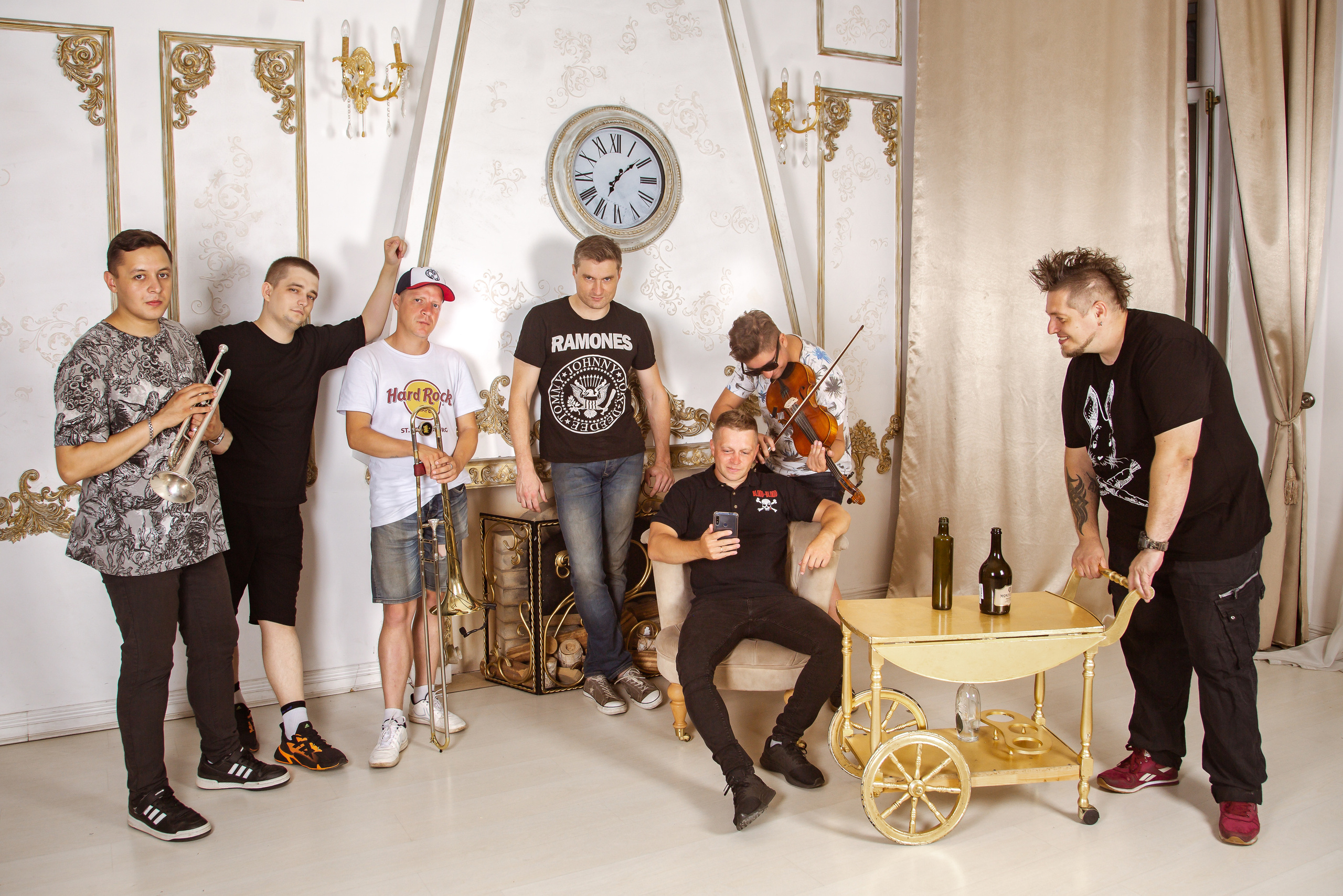 Включай микрофон!. Фотограф Сергей Дорошенко