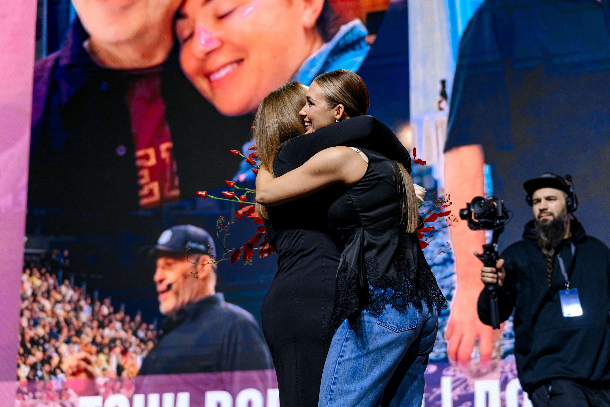 YOUTUBE ЖУРНАЛ ЖЕНЩИНЫ. Максим Комаров — Профессиональный фотограф