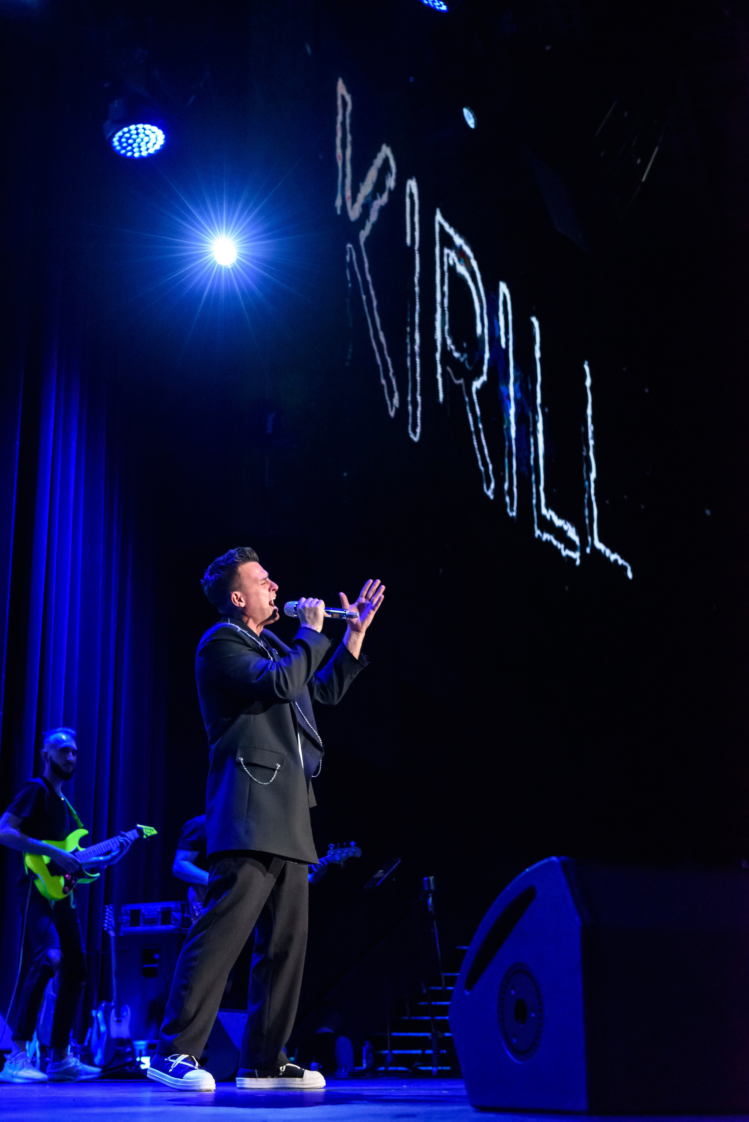 Кирилл Туриченко — Вегас Сити Холл. Бренд-фотограф для экспертов и блогеров в Москве Влада Горбовская