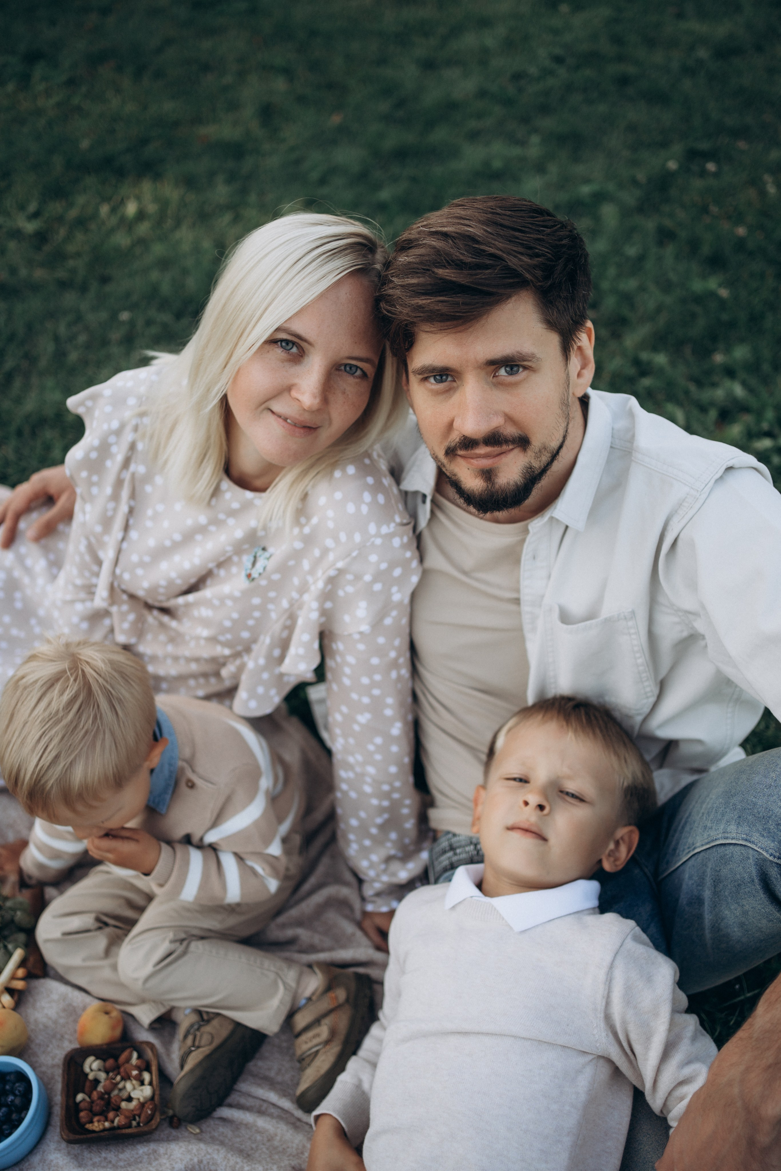 Прогулка в парке. Фотограф новорожденных и малышей до года в Москве Анастасия Соколова