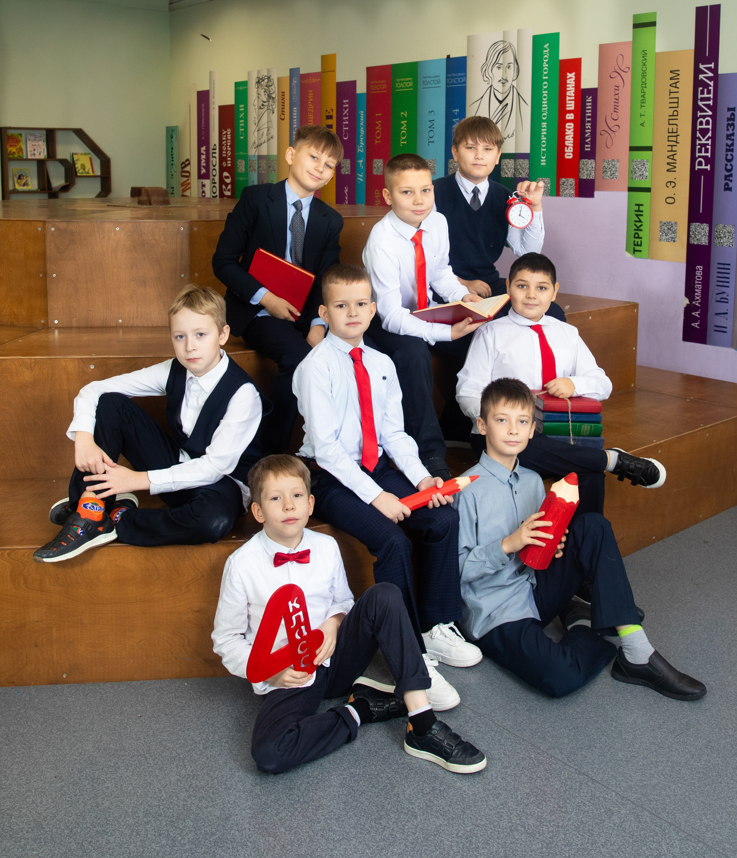 Классные портреты и живые эмоции во время уроков и перемен  для выпускников 4 класса. ВЫПУСКНЫЕ АЛЬБОМЫ для детского сада и школы Санкт-Петербург и Лен. область