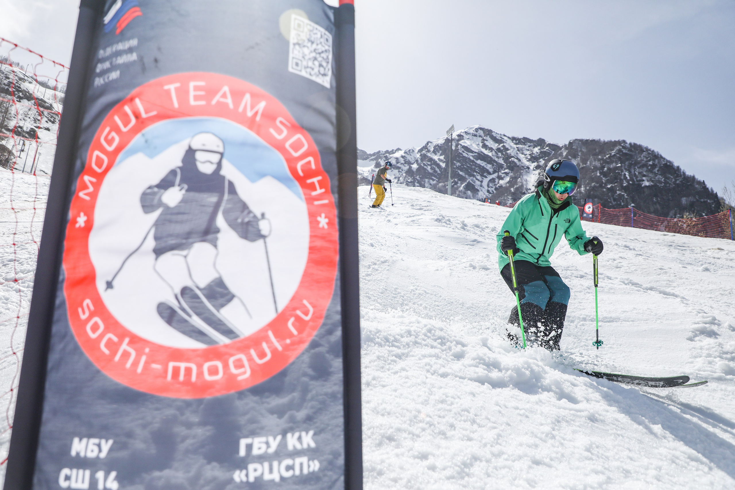 Горные лыжи и сноубординг. Спортивный фотограф в Сочи Красной поляне Сергей Канада