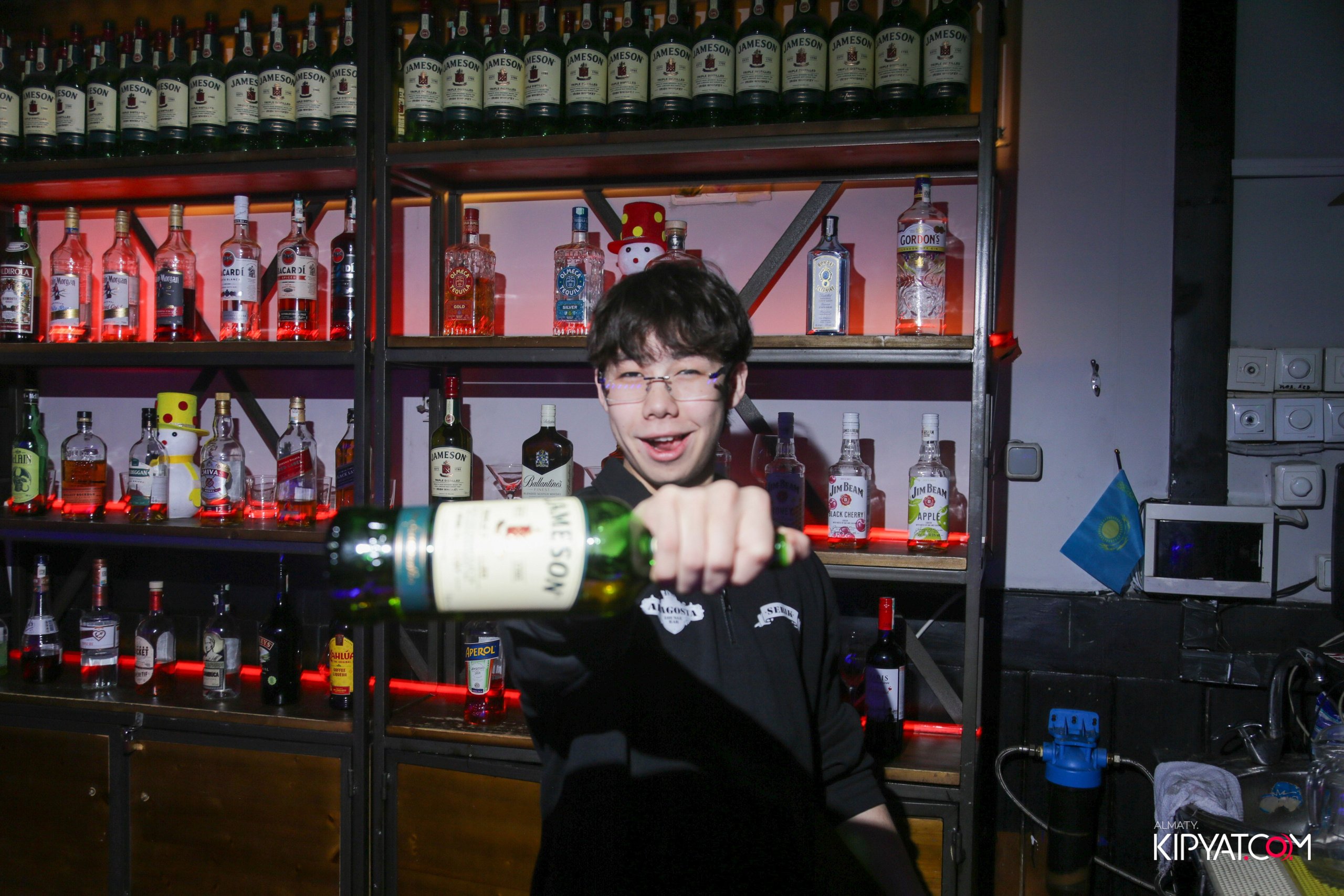 ARAGOSTA ДИСКО-БАР. КИПЯТКОМ АЛМАТЫ! Фотосъемка мероприятий в Алматы