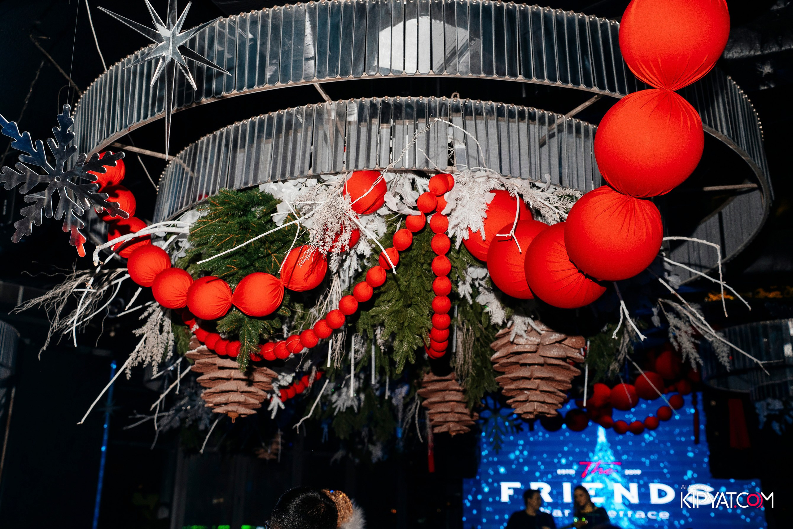 FRIENDS BAR & TERRACE. КИПЯТКОМ АЛМАТЫ! Фотосъемка мероприятий в Алматы