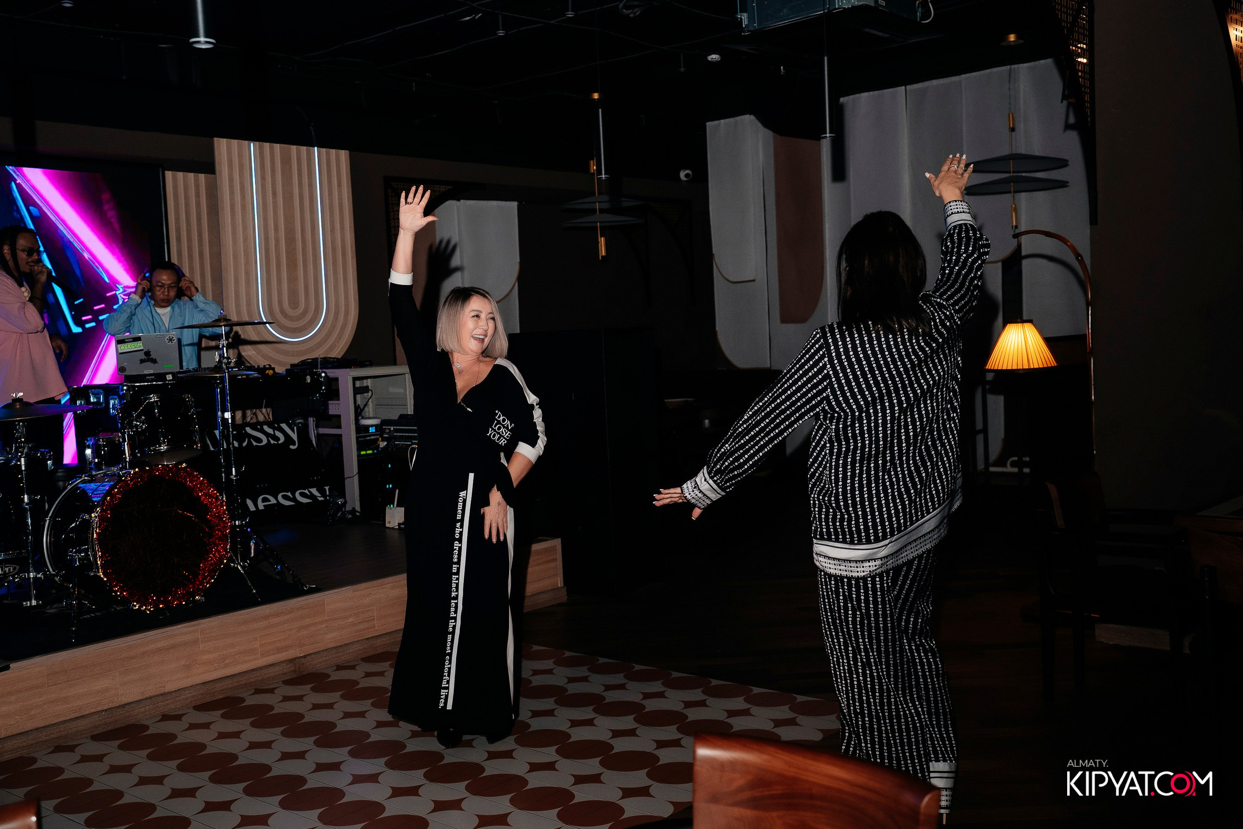 РЕСТОРАН РИС НА НАЗАРБАЕВА. КИПЯТКОМ АЛМАТЫ! Фотосъемка мероприятий в Алматы