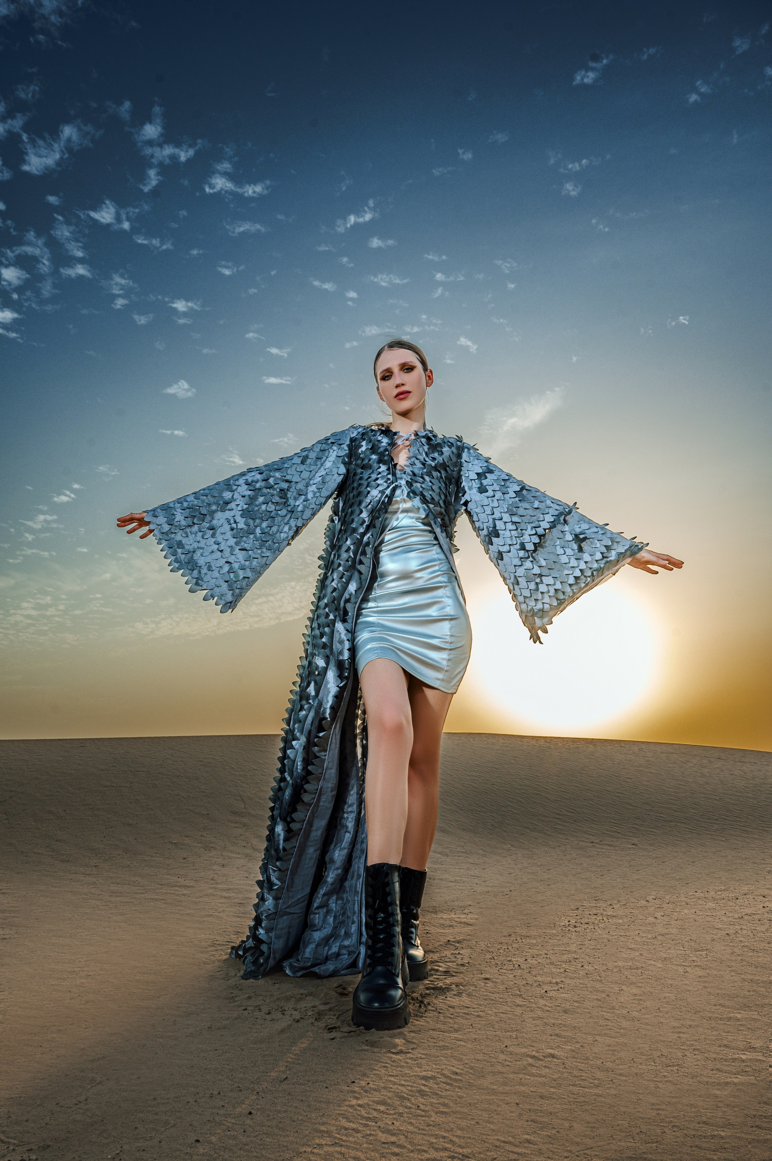 Виктория драконий плащ. Коммерческий фотограф Москва /Дубай, эксклюзивные фэшн фотосессии