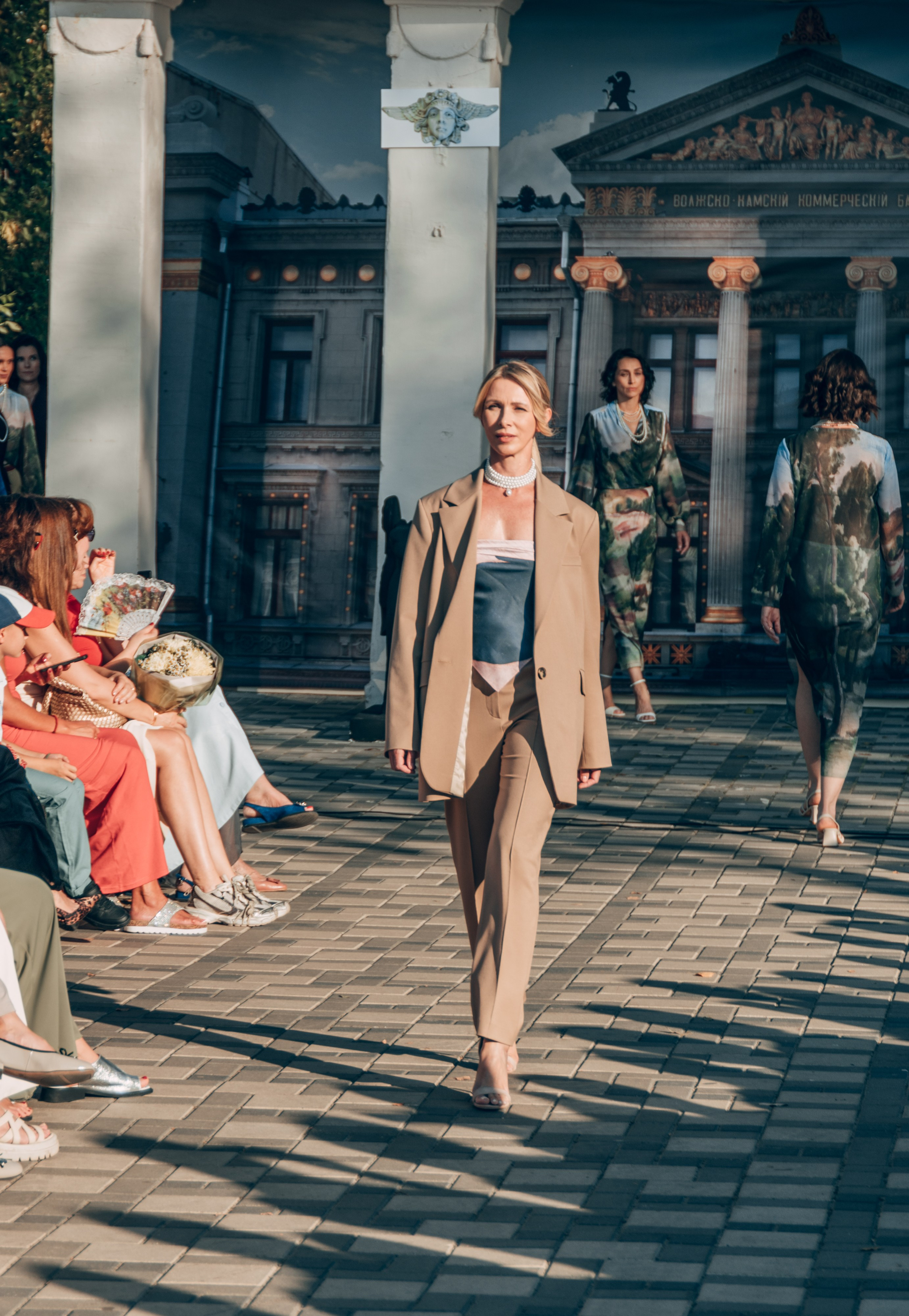 Модный показ «МУЗА» Аллы Селицкой — стиль в каждом кадре. Фотограф Самара — репортажная, свадебная, интерьерная съёмка от Ильи Петрова, профессионала своего дела