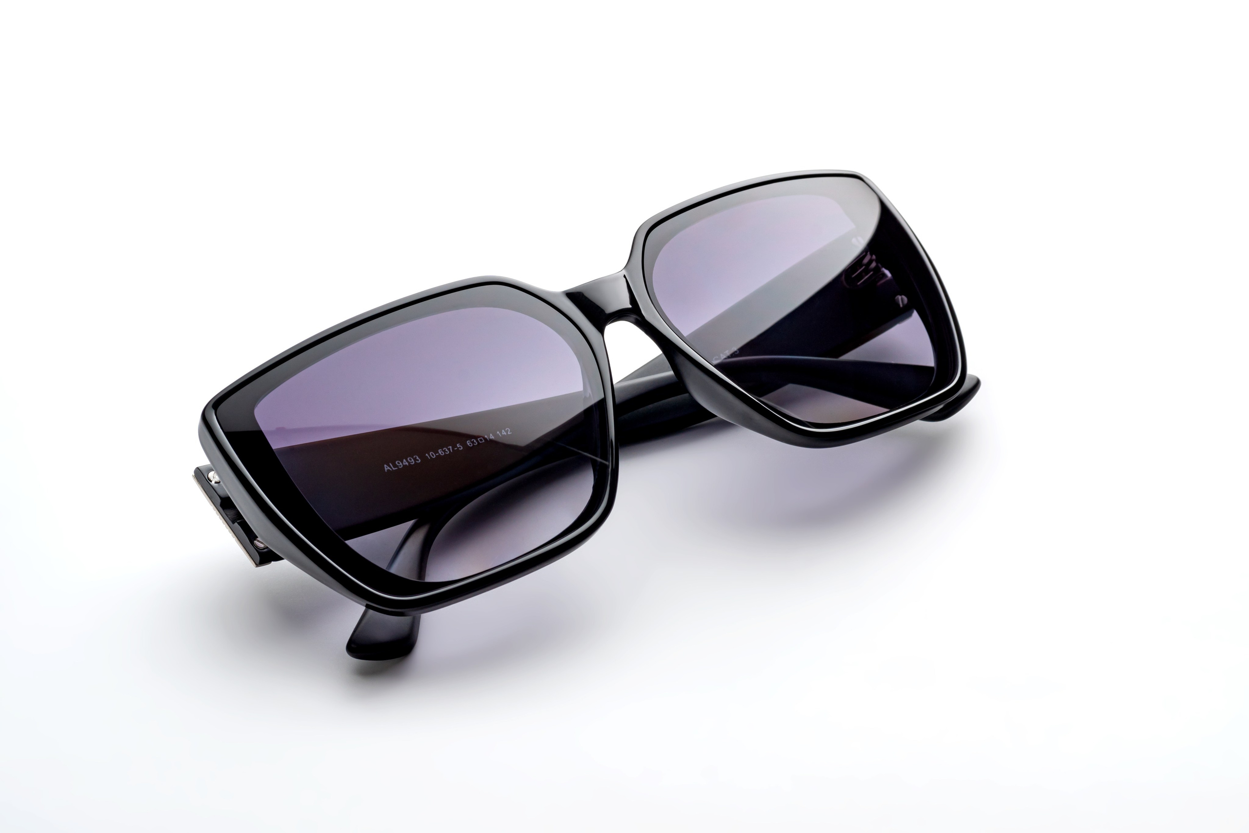 КАТАЛОГ НА БЕЛОМ ФОНЕ. Предметная фотосъемка в г. Москва PREDMETKASTUDIO