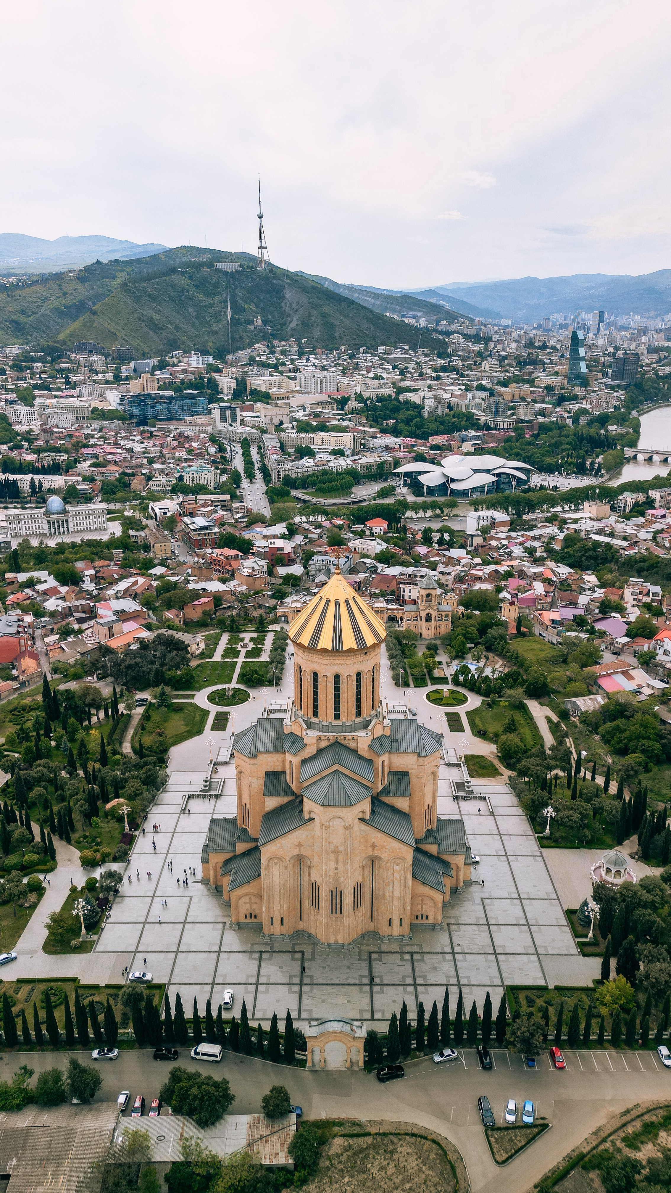 Грузия 2023. Человек с фотокамерой