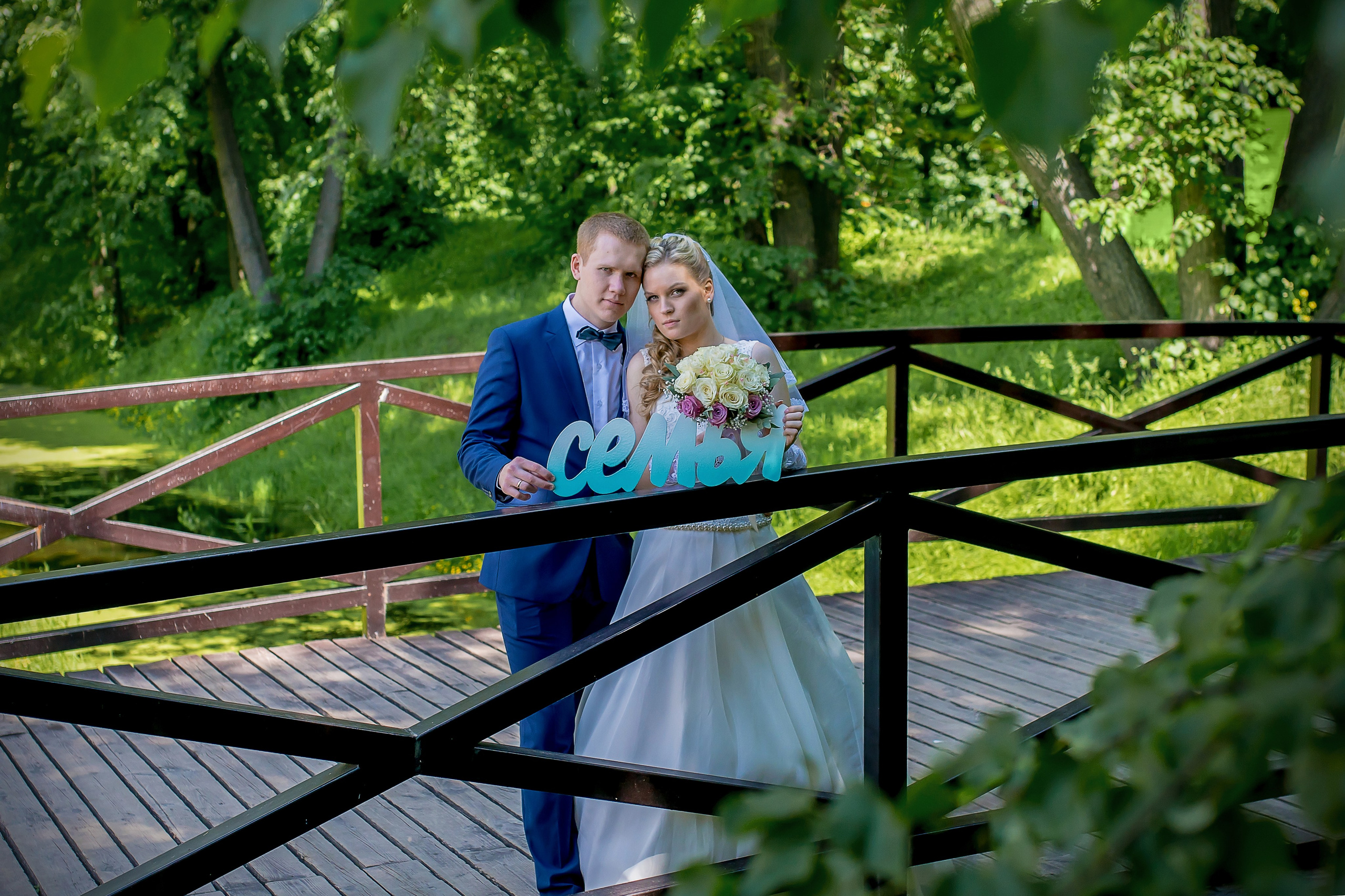 Свадебная прогулка в усадьбе Кусково. Фотограф Владимир Артамонов