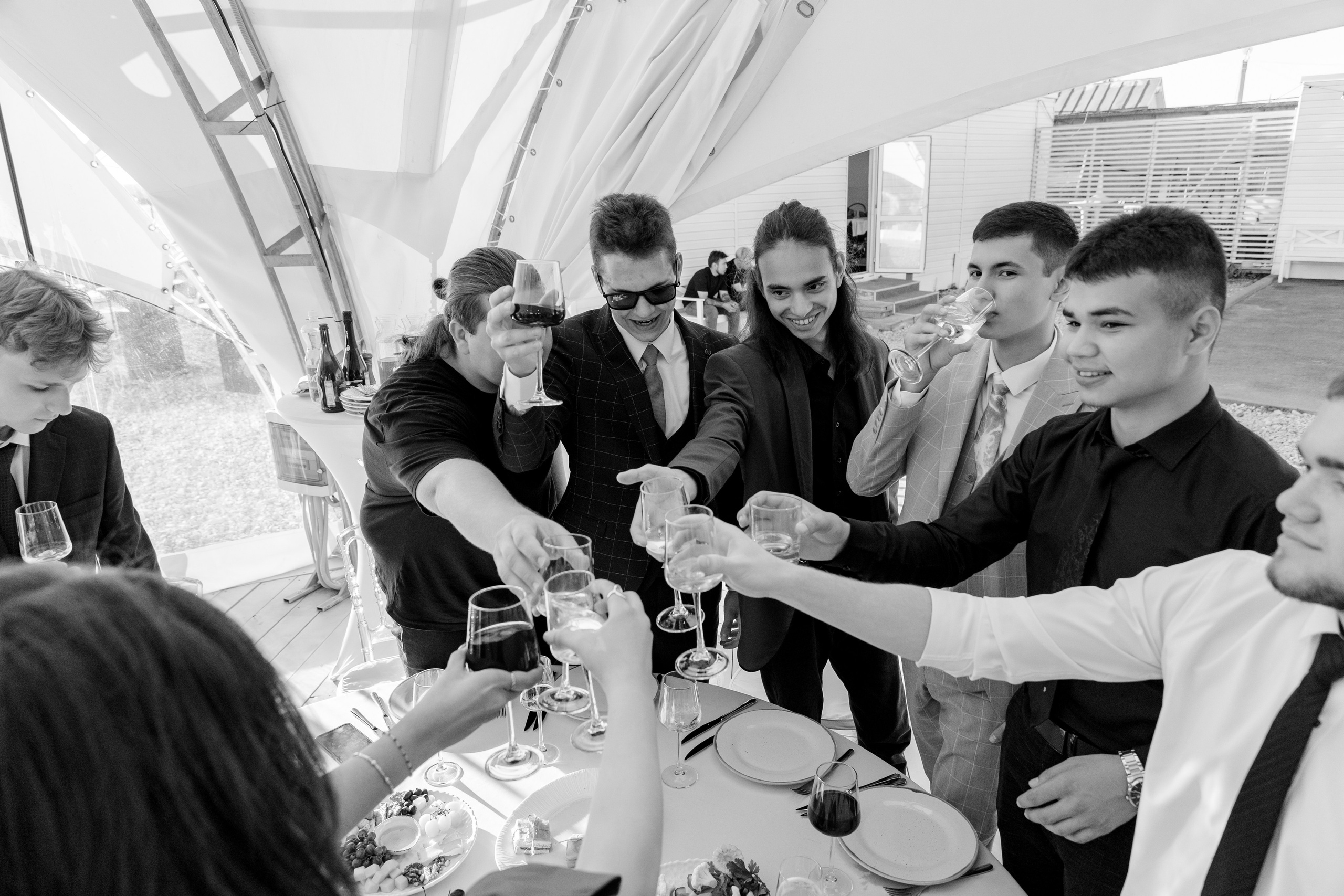 ВЫПУСКНОЙ White Place — Гимназия 52. Свадебный и семейный фотограф Динар Гильмутдинов