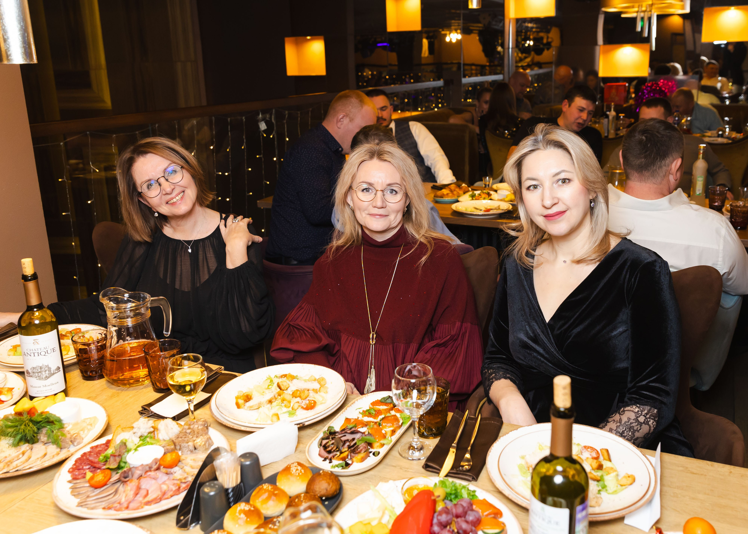 Предновогодка кипарис 2025. ФОТОГРАФ ВИНОГРАДОВА ДАРЬЯ