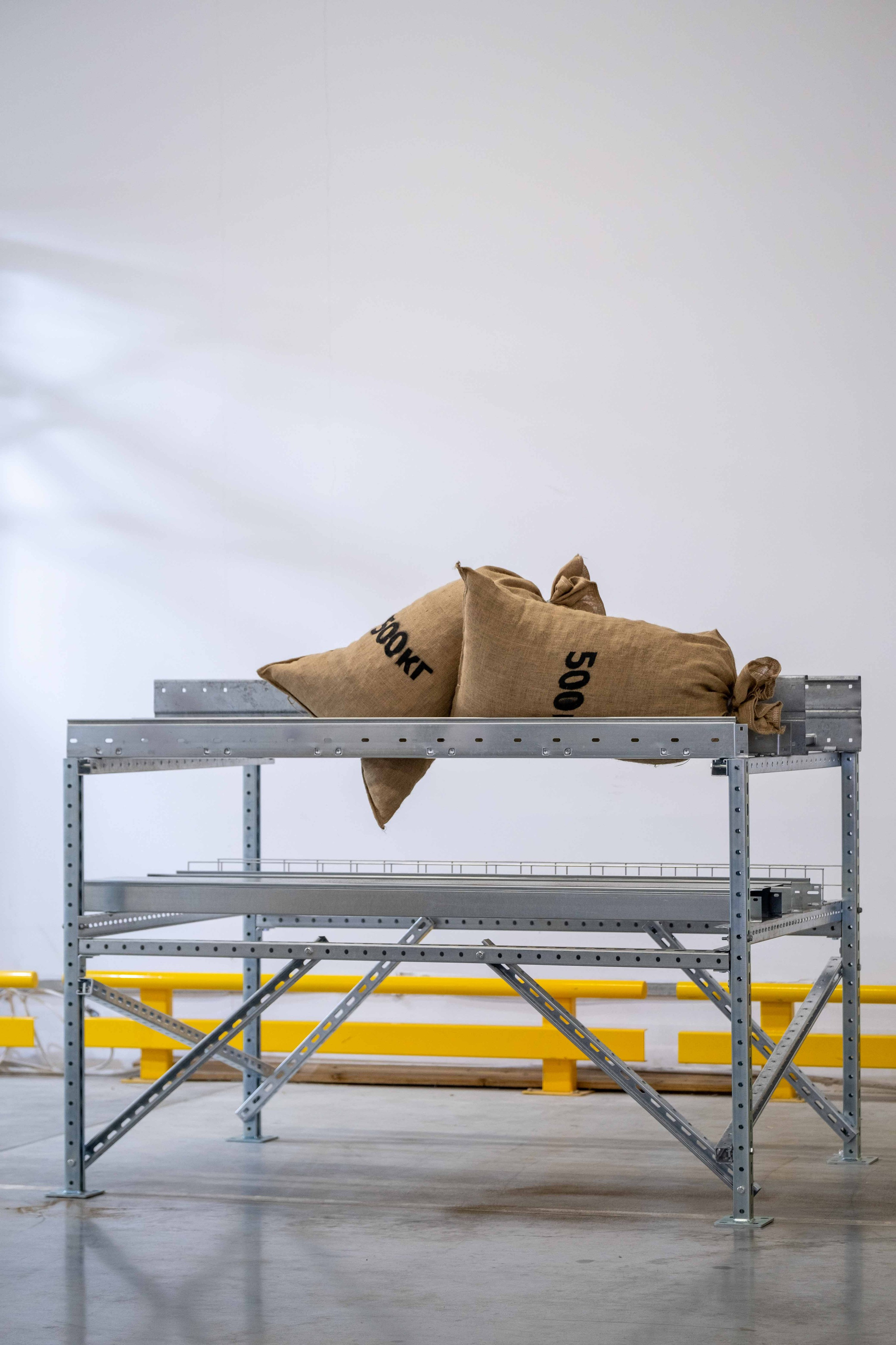 IEK — торжественное открытие производственного цеха. Фото тур