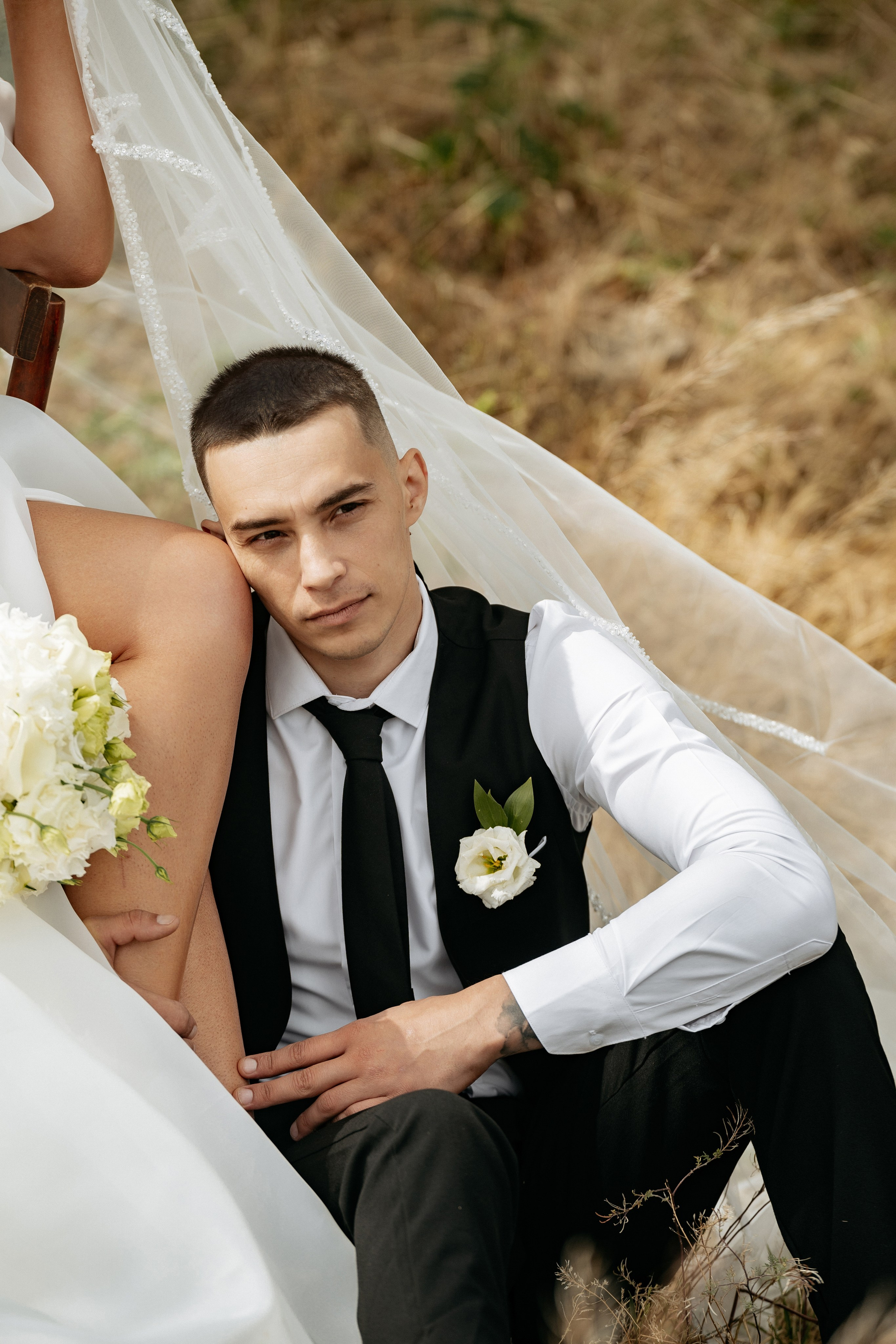  Фотосессия молодоженов на песчаных дюнах Кучугур - кадры от профессионала