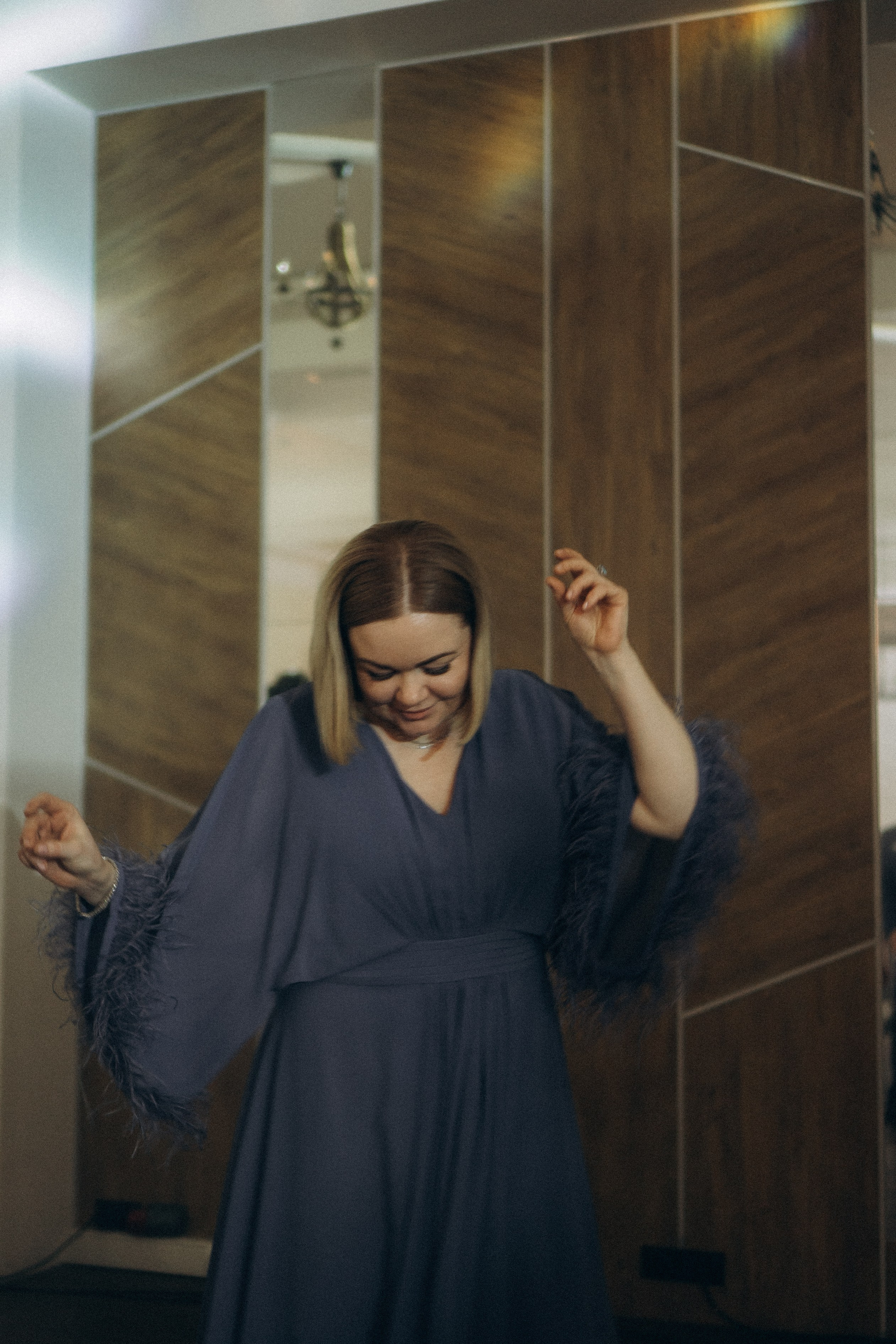 СВАДЕБНАЯ СЬЕМКА СБОРОВ В ОТЕЛЕ И ВЫЕЗД НА ЦЕРЕМОНИЮ (СНЯТО В СИБИРЕ В НИЖНЕВАРТОВСКЕ). Профессиональный фотограф, Санкт-Петербург — Виктория Богомолова