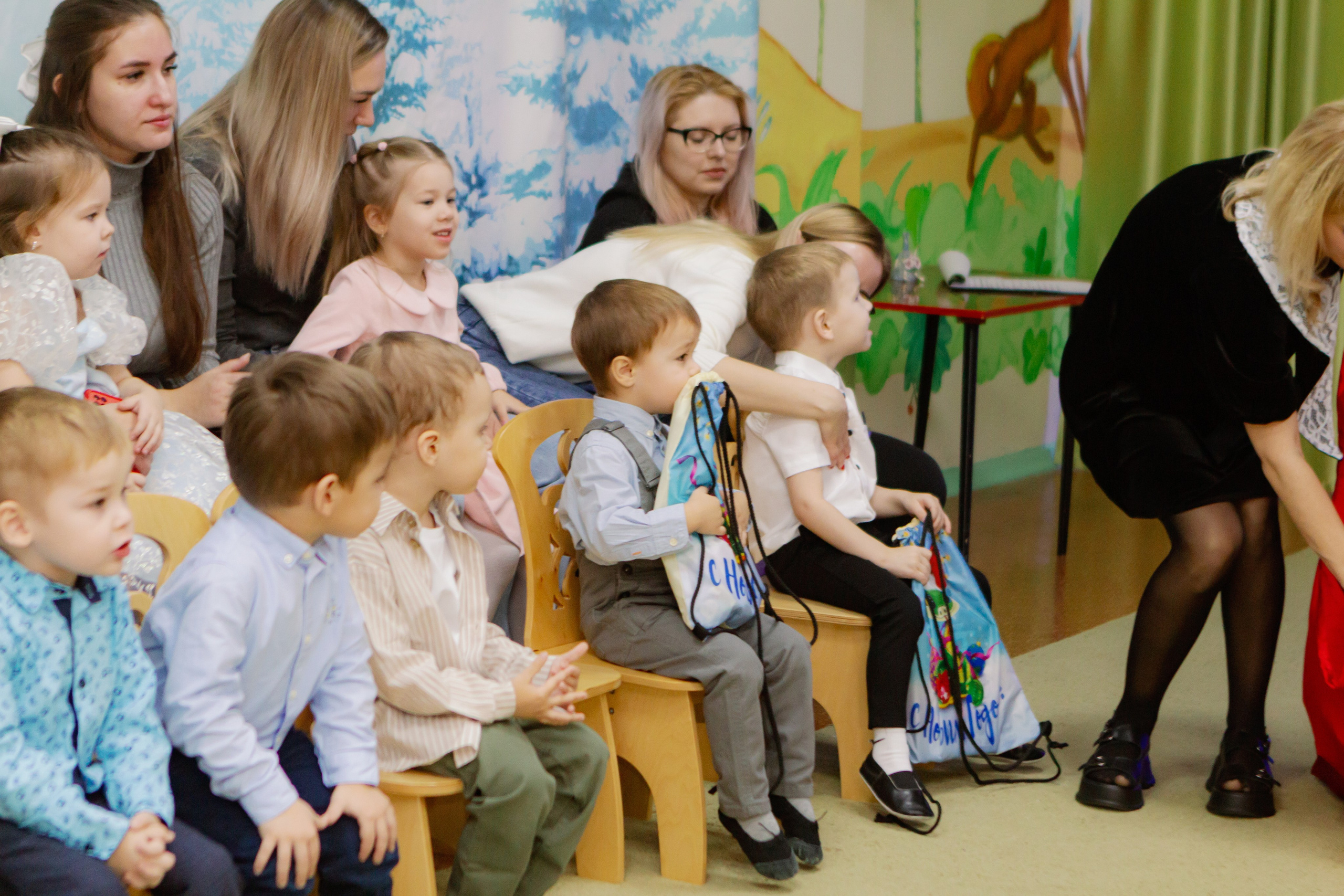 Фотосъёмка новогоднего утренника. Фотограф в Екатеринбурге Пойгина Елена