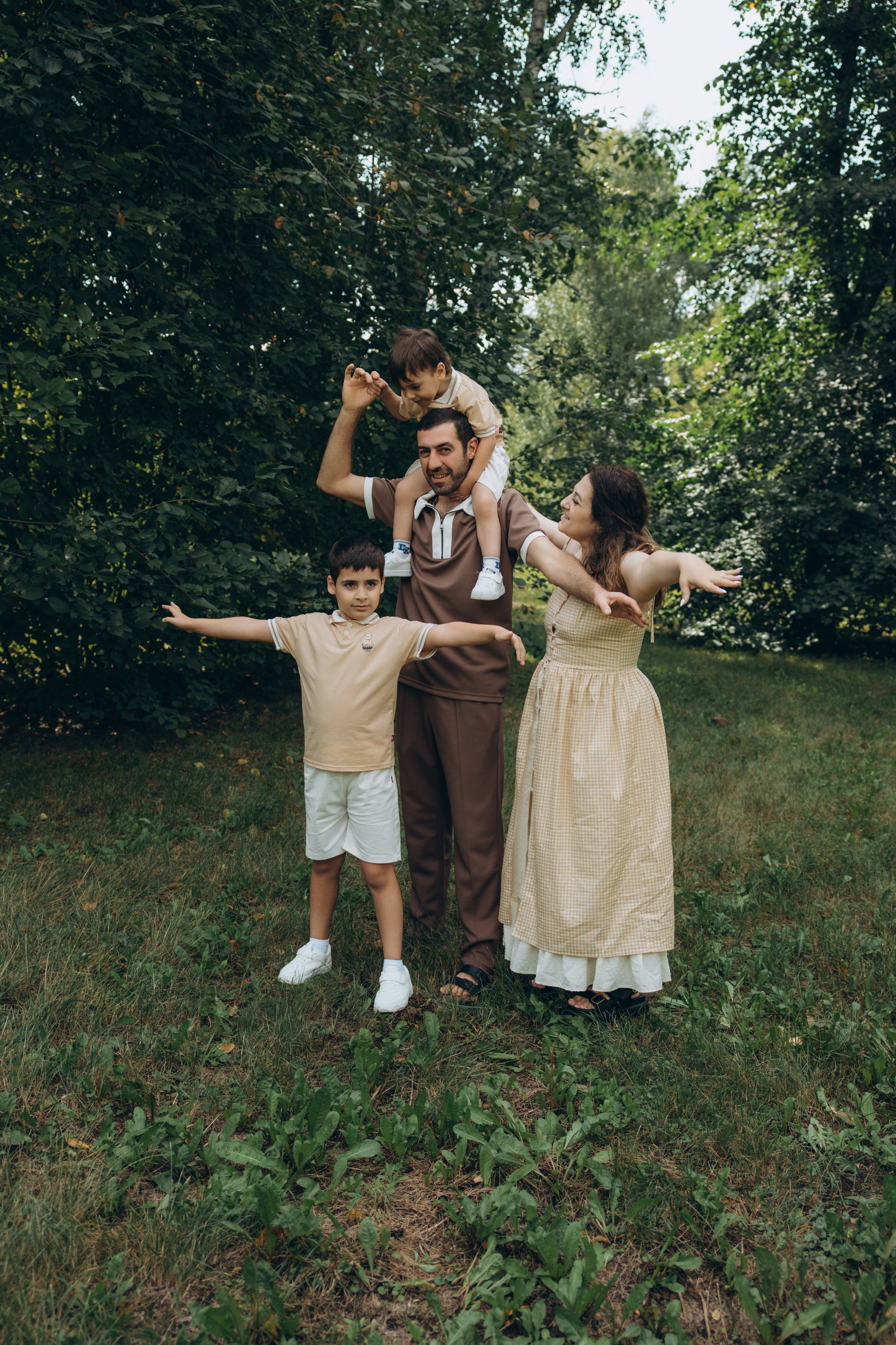 Семейная фотосессия в парке ЦПКиО. Свадебный, семейный фотограф в Иркутске Светлана Макаричева