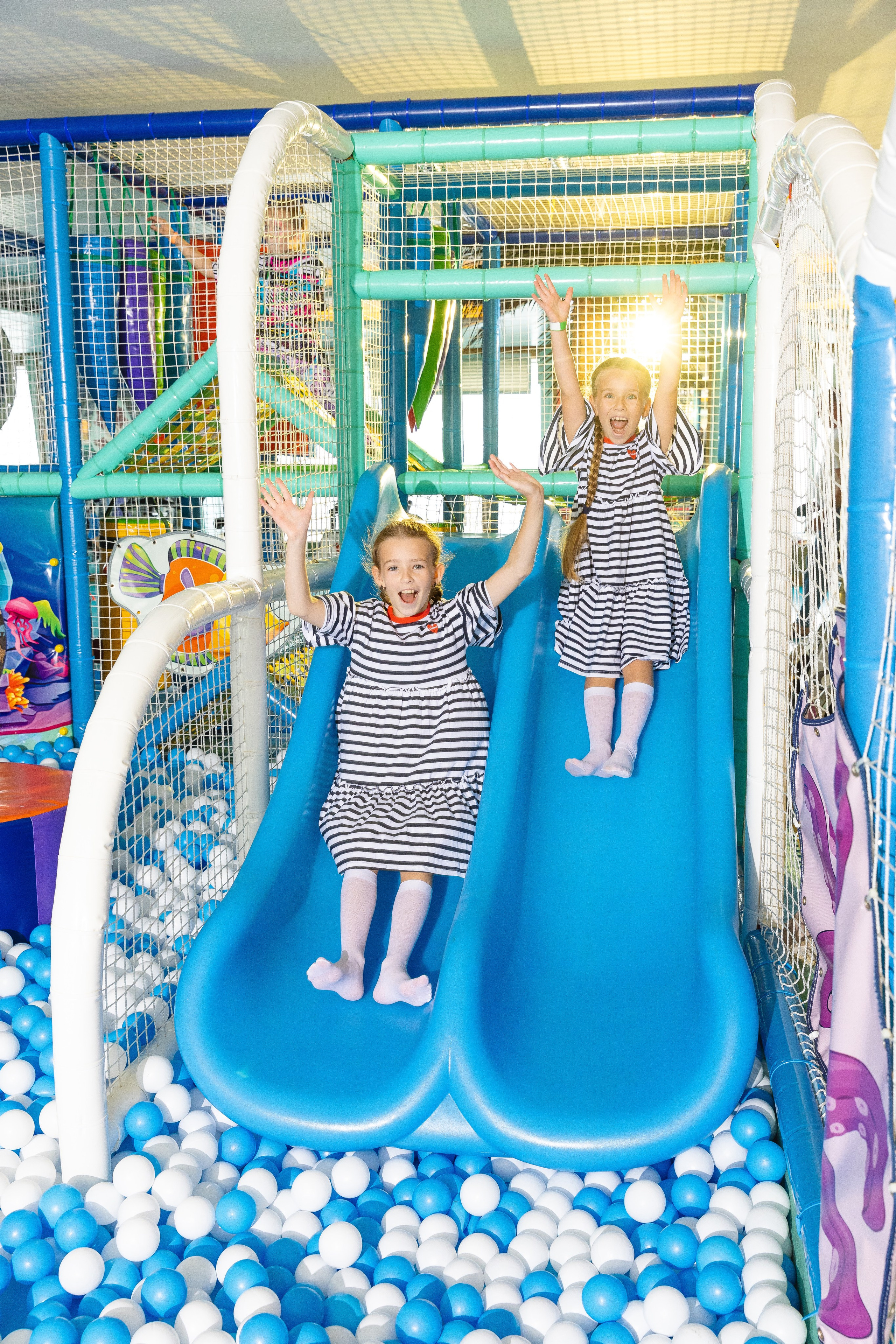 Дети. Фото департамент круизного лайнера Астория Гранде