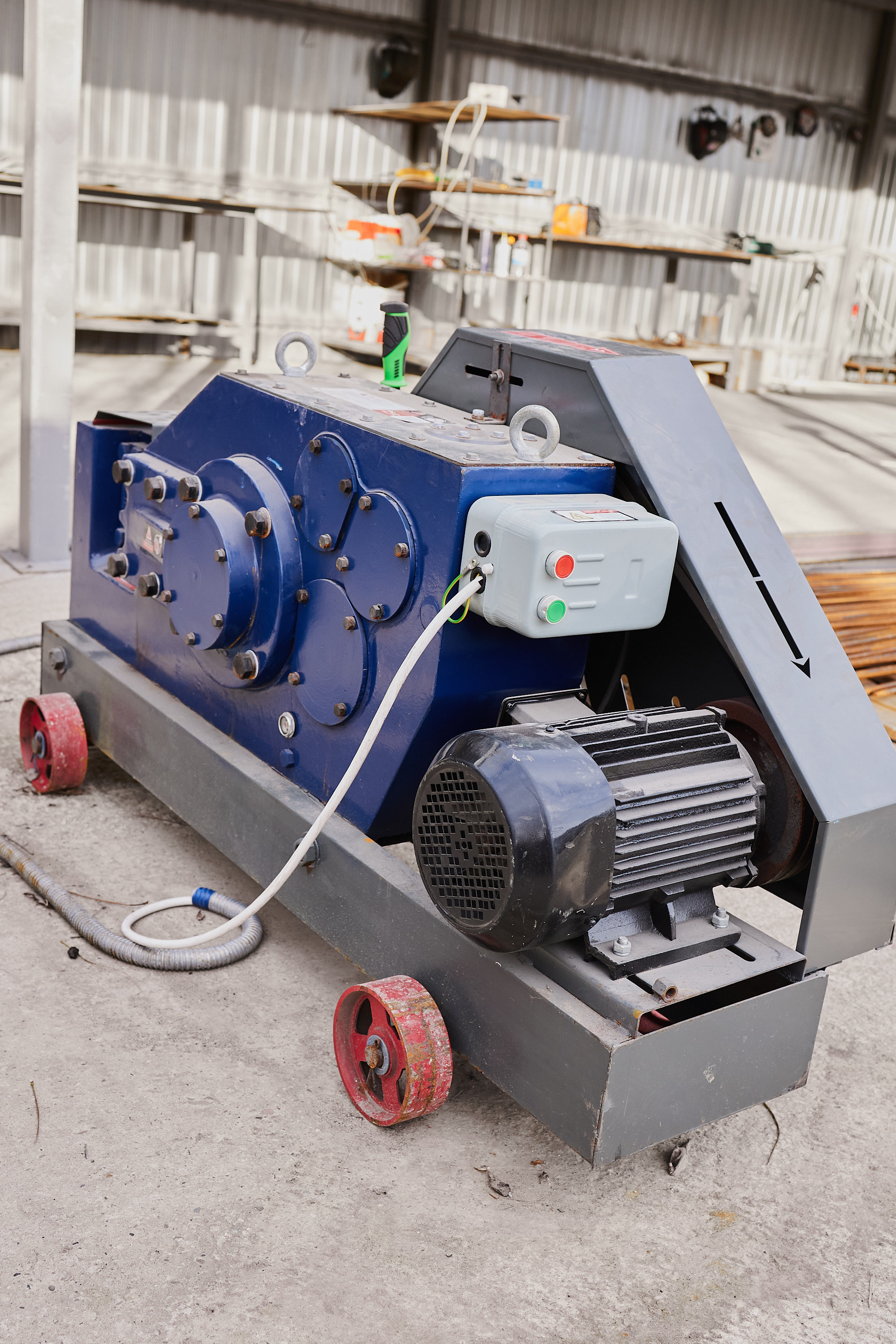 Производство деталей. Профессиональный фотограф Иван Низиенко