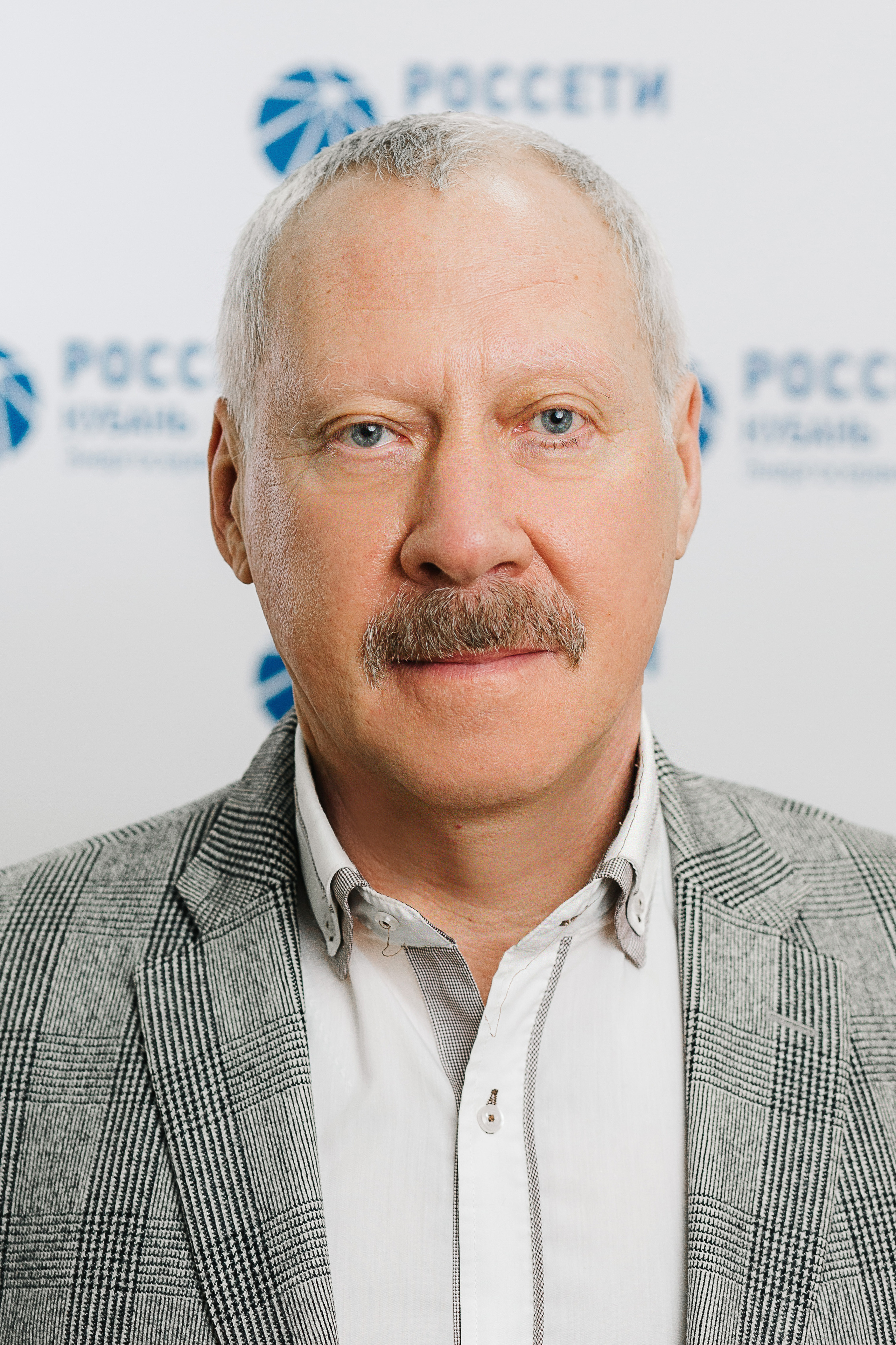 Портреты сотрудников РОССЕТИ. Photographer and videographer for wedding in Italy: Rome, Milan, Venic