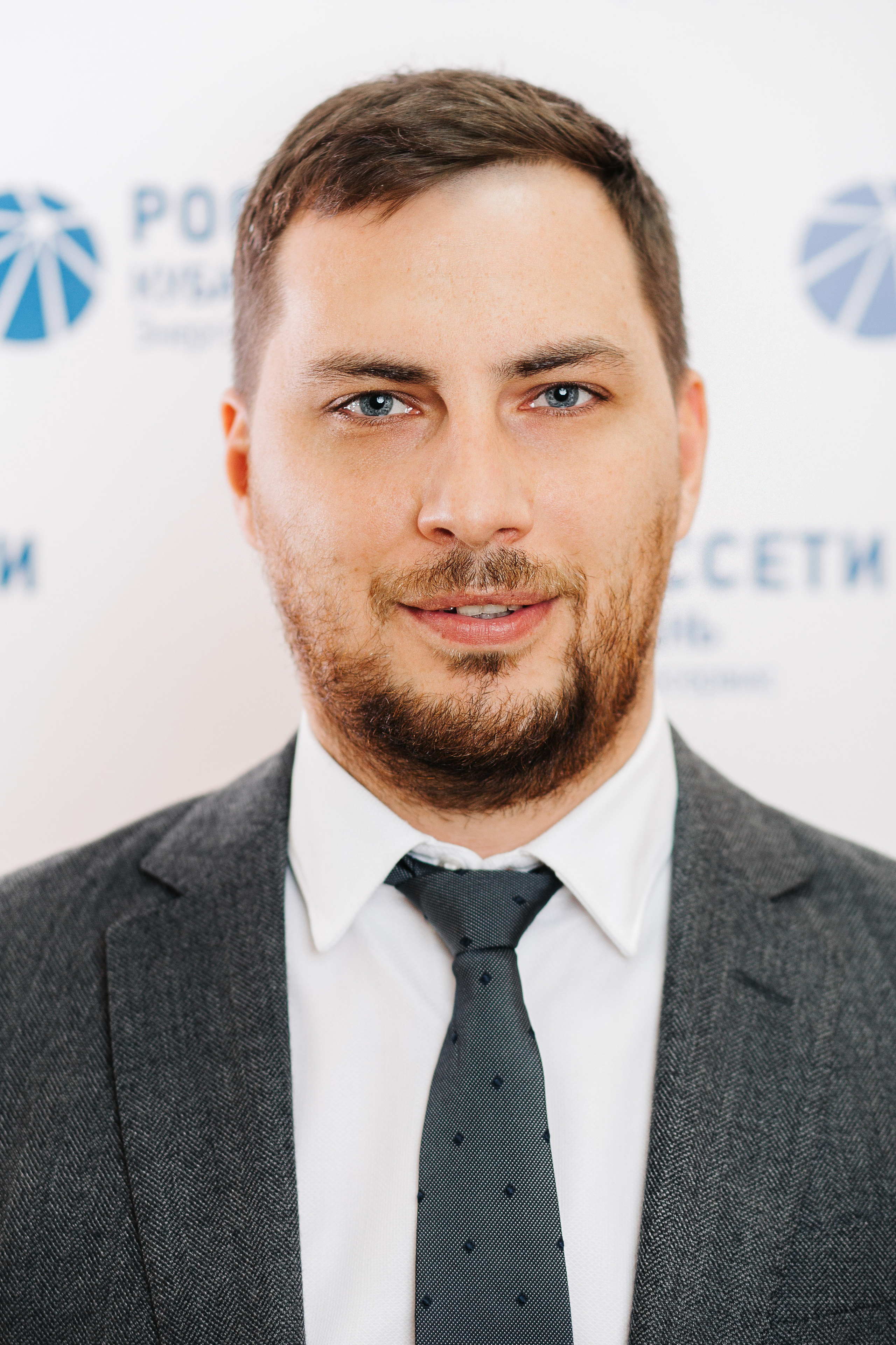 Портреты сотрудников РОССЕТИ. Photographer and videographer for wedding in Italy: Rome, Milan, Venic