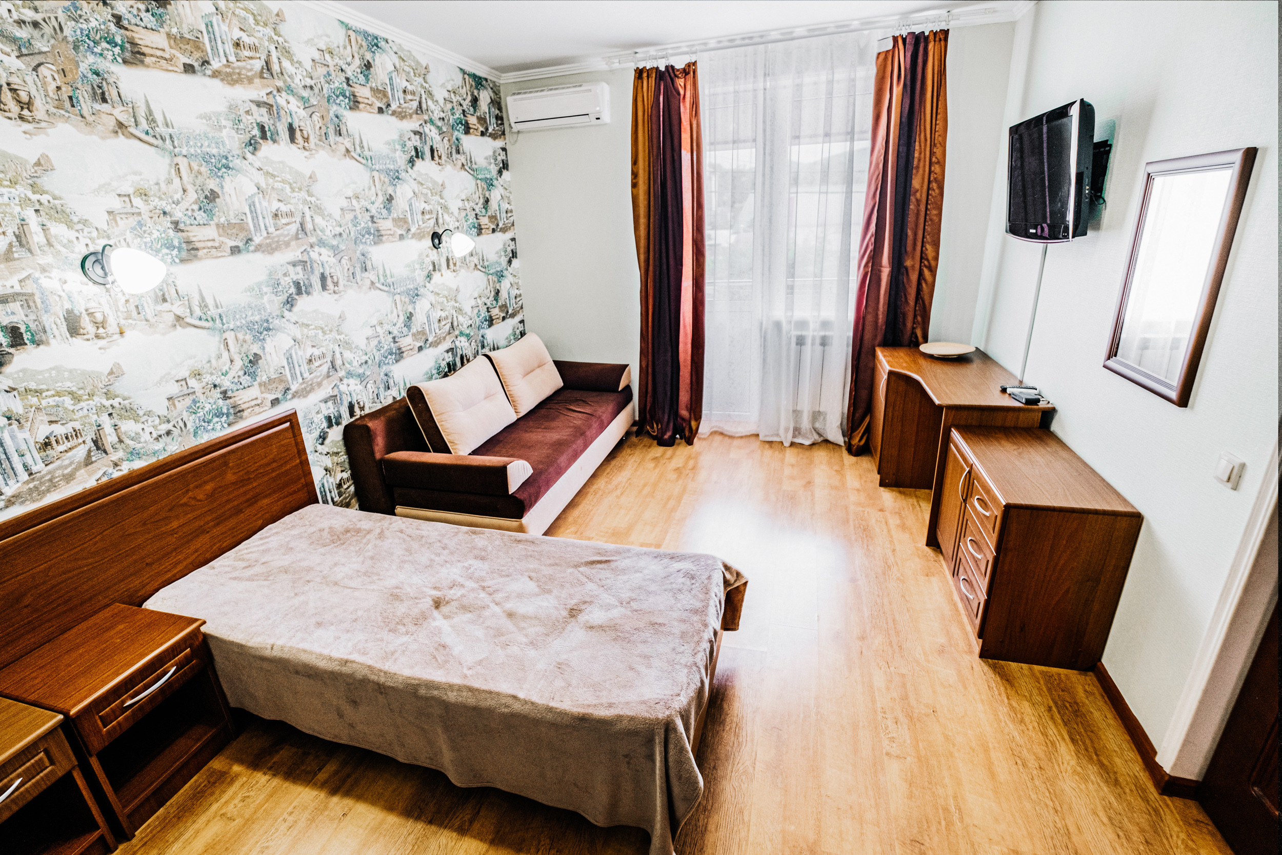 База в Дивноморском. Профессиональный фотограф Иван Низиенко