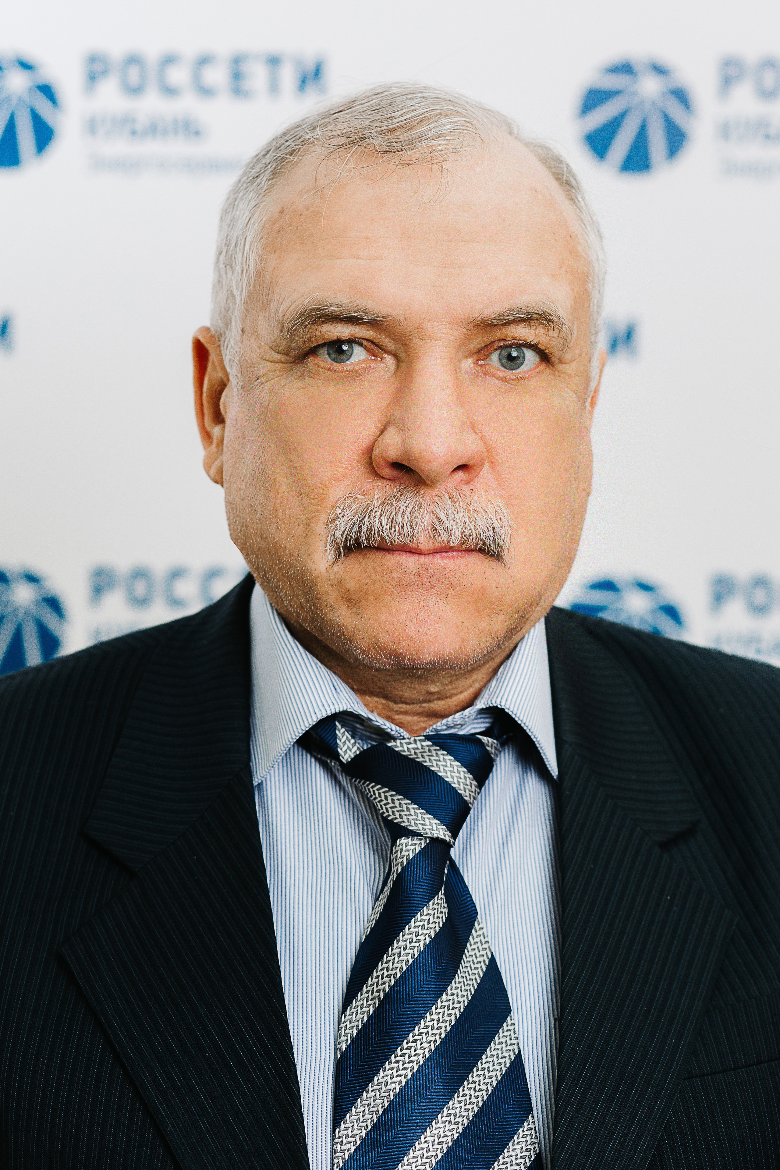 Портреты сотрудников РОССЕТИ. Photographer and videographer for wedding in Italy: Rome, Milan, Venic