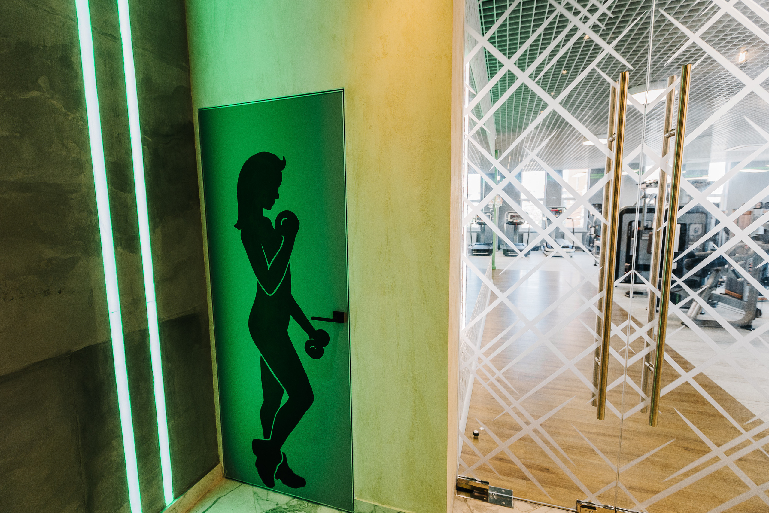 Фитнес клуб Xforce. Photographer and videographer for wedding in Italy: Rome, Milan, Venic