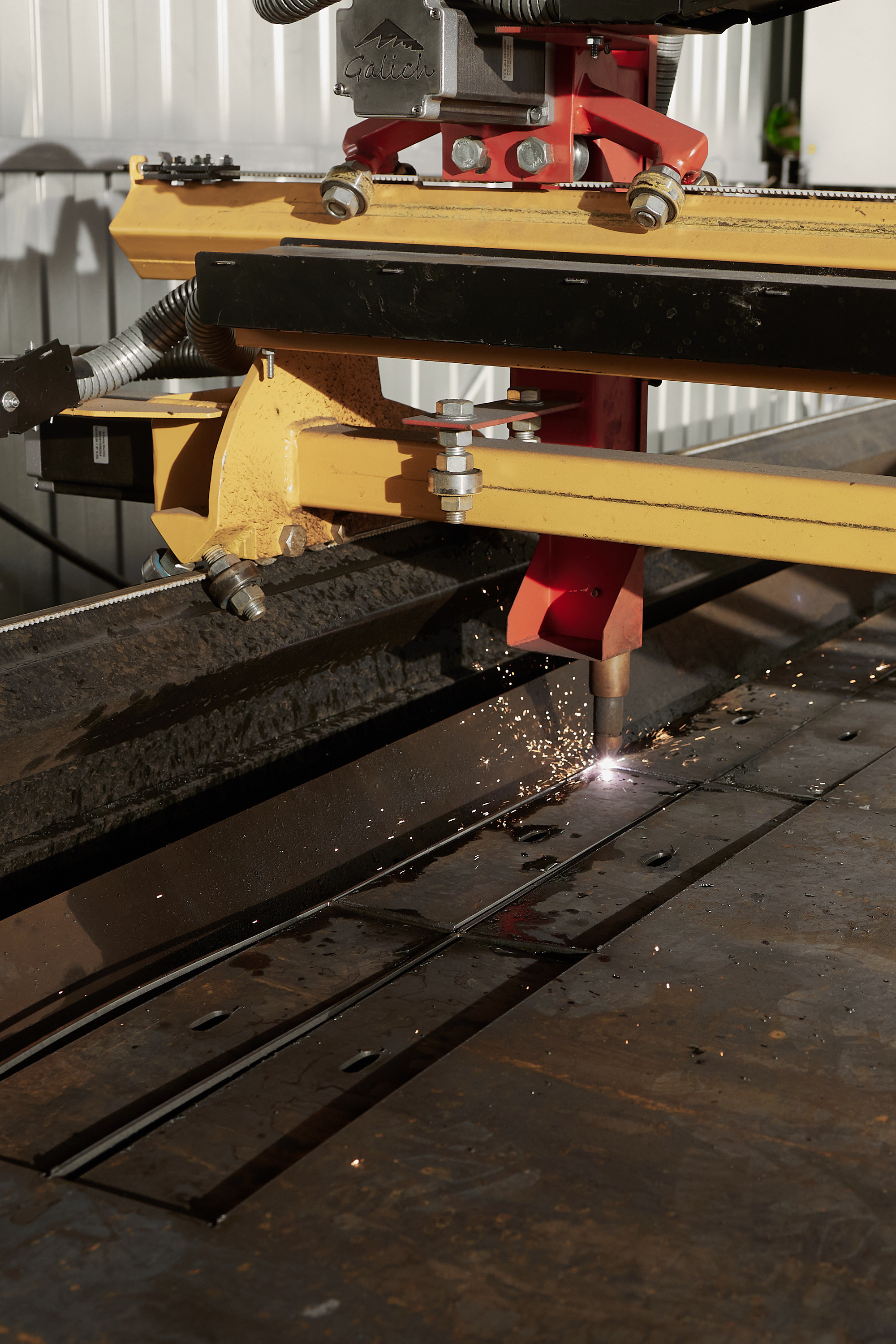 Производство деталей. Профессиональный фотограф Иван Низиенко