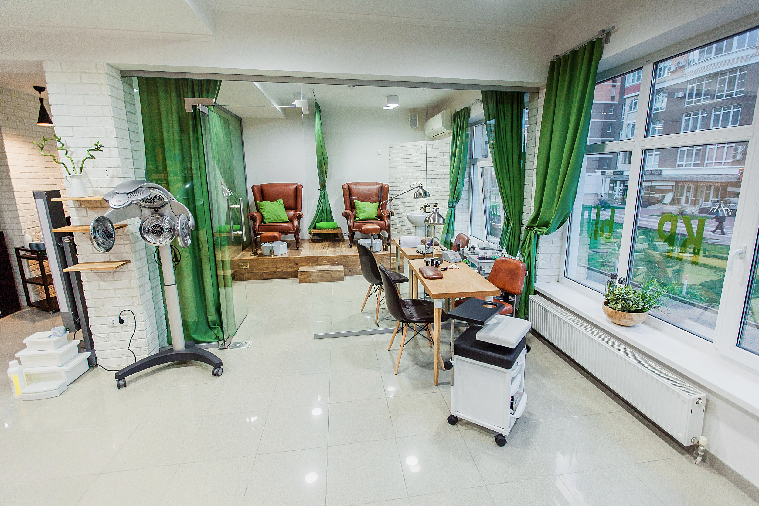 Салон красоты «Аура». Профессиональный фотограф Иван Низиенко