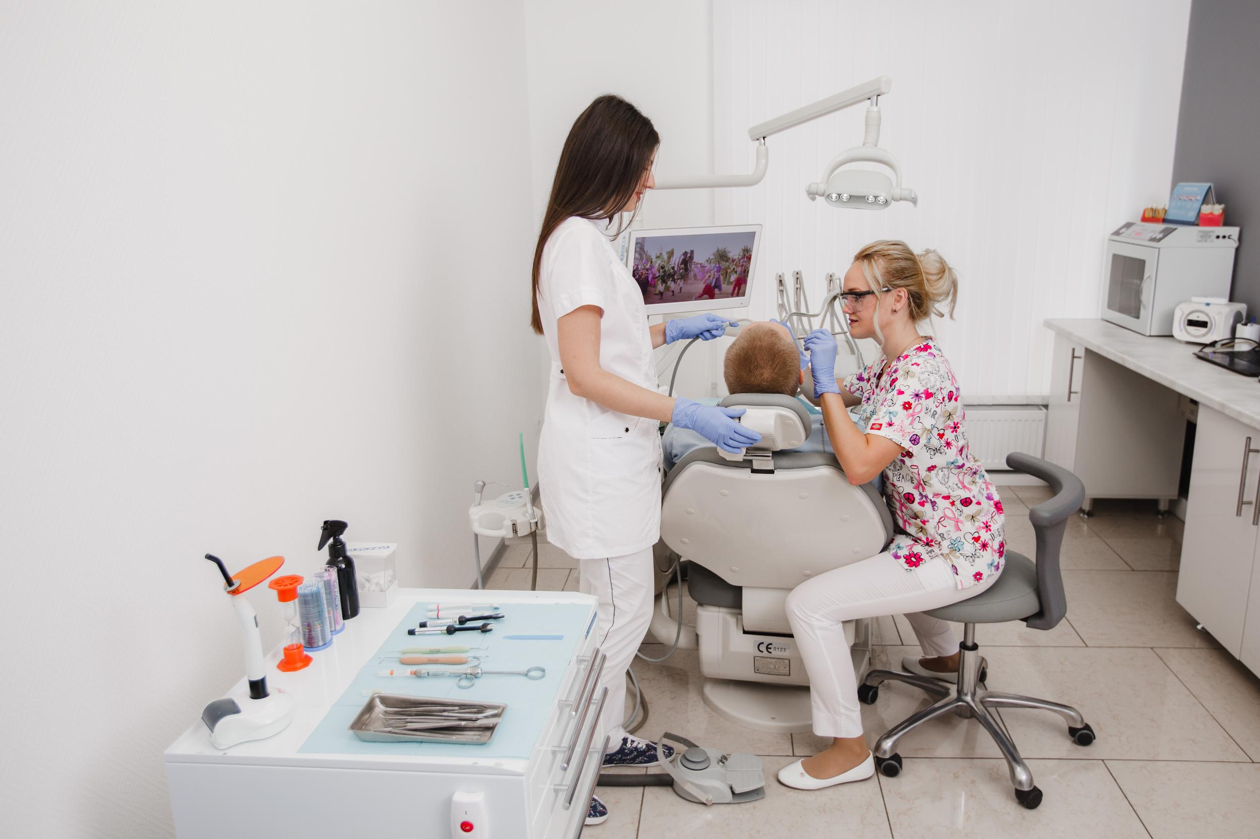 CITY SMILE. Photographer and videographer for wedding in Italy: Rome, Milan, Venic