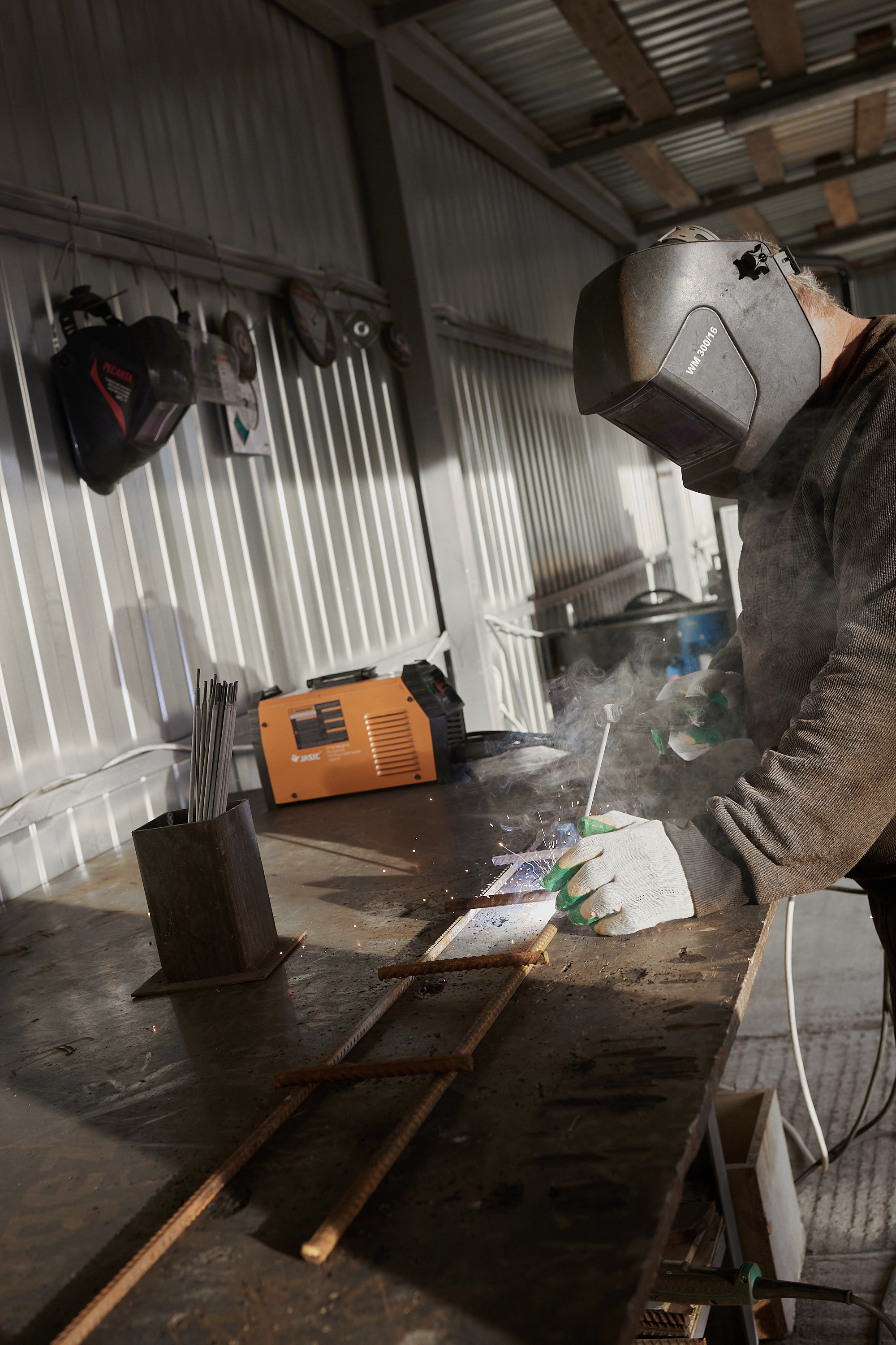 Производство деталей. Профессиональный фотограф Иван Низиенко