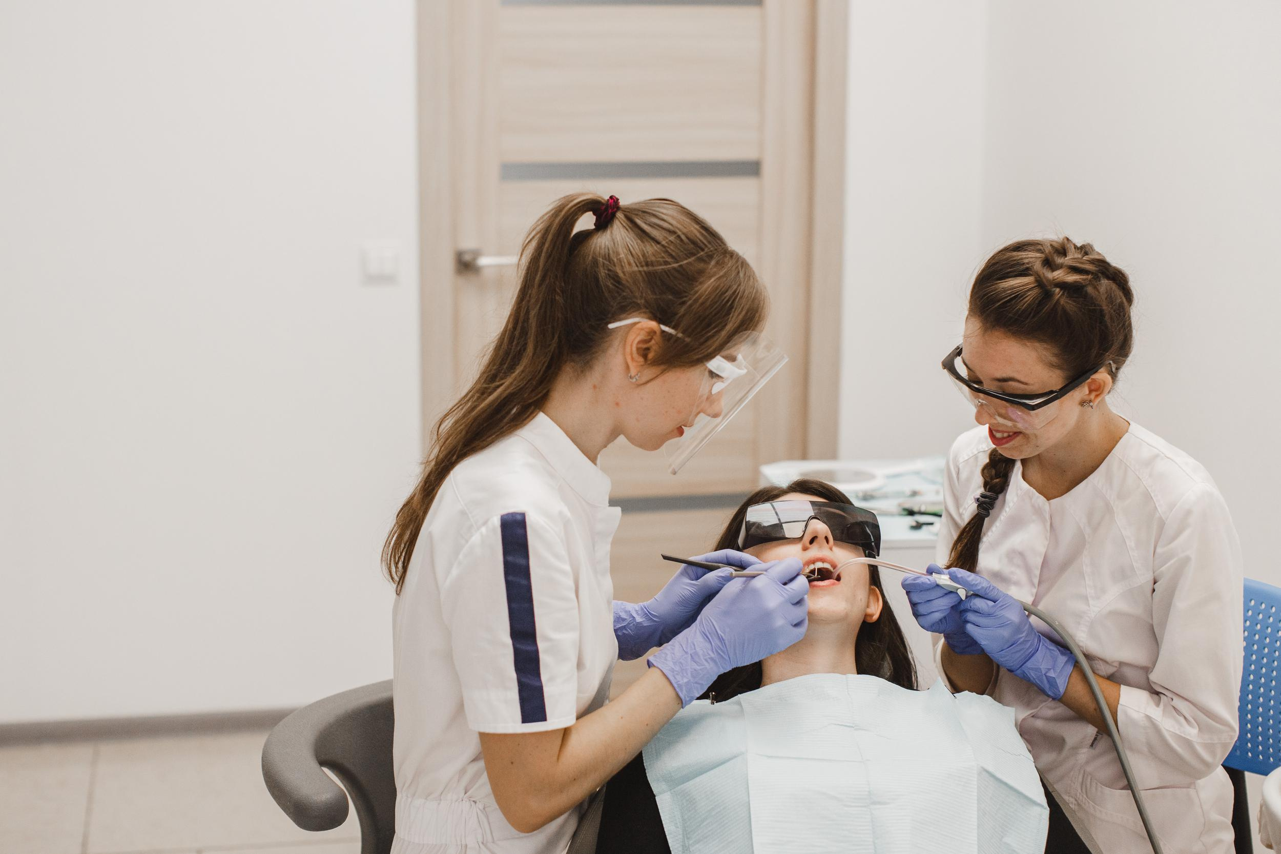 CITY SMILE. Photographer and videographer for wedding in Italy: Rome, Milan, Venic