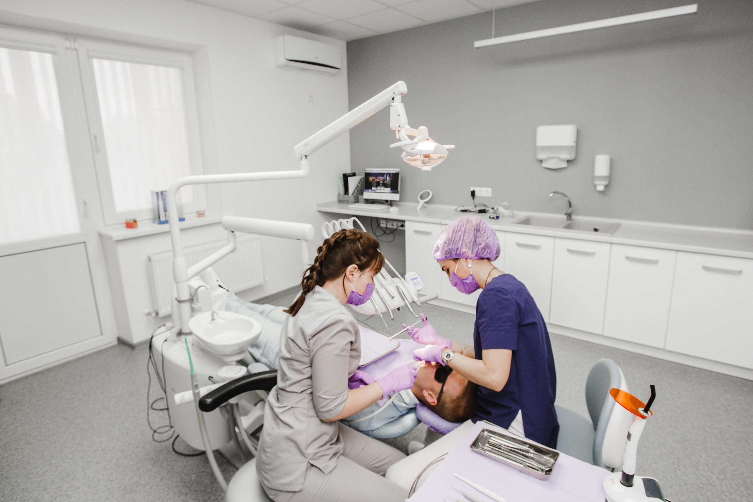 CITY SMILE. Photographer and videographer for wedding in Italy: Rome, Milan, Venic