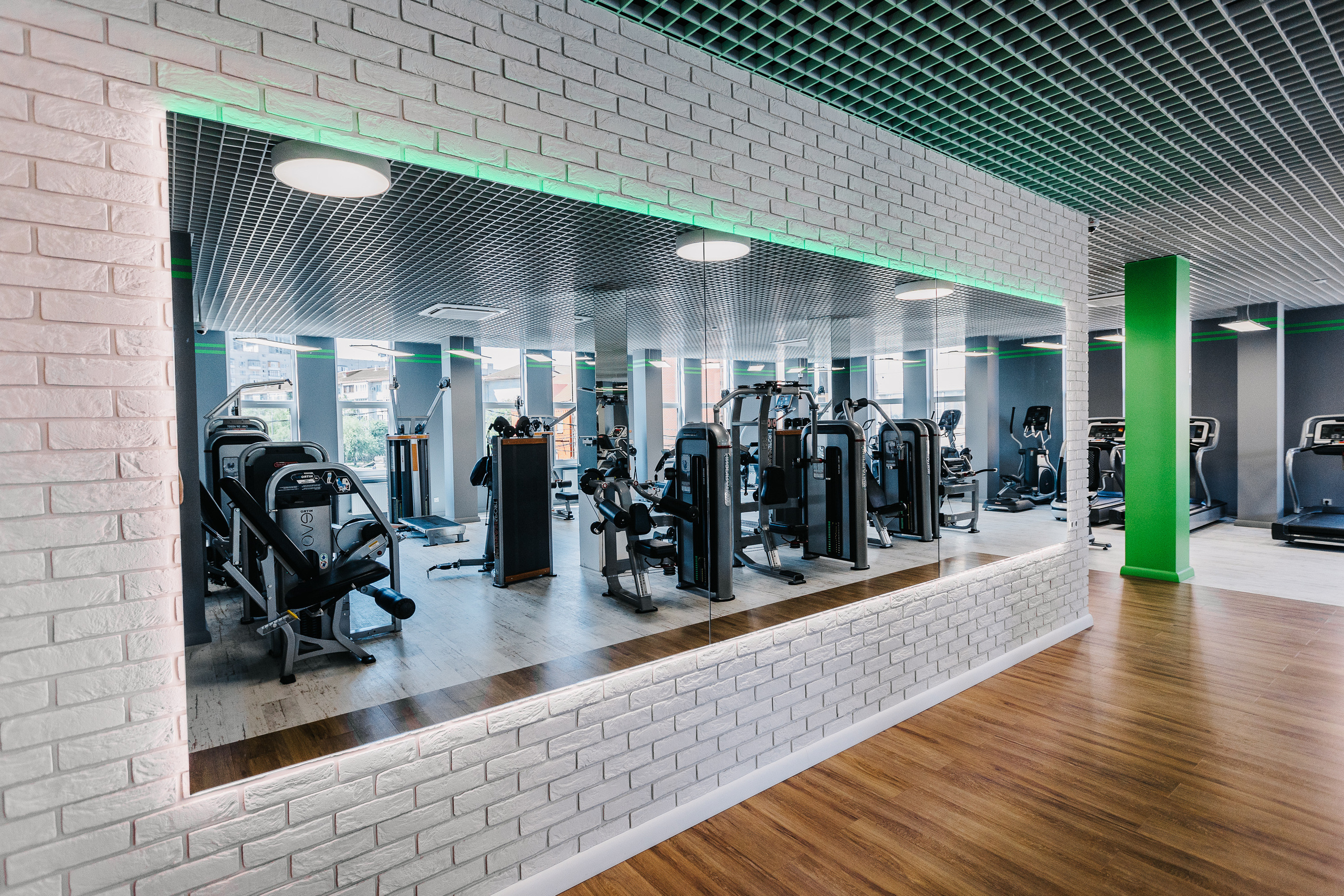 Фитнес клуб Xforce. Photographer and videographer for wedding in Italy: Rome, Milan, Venic